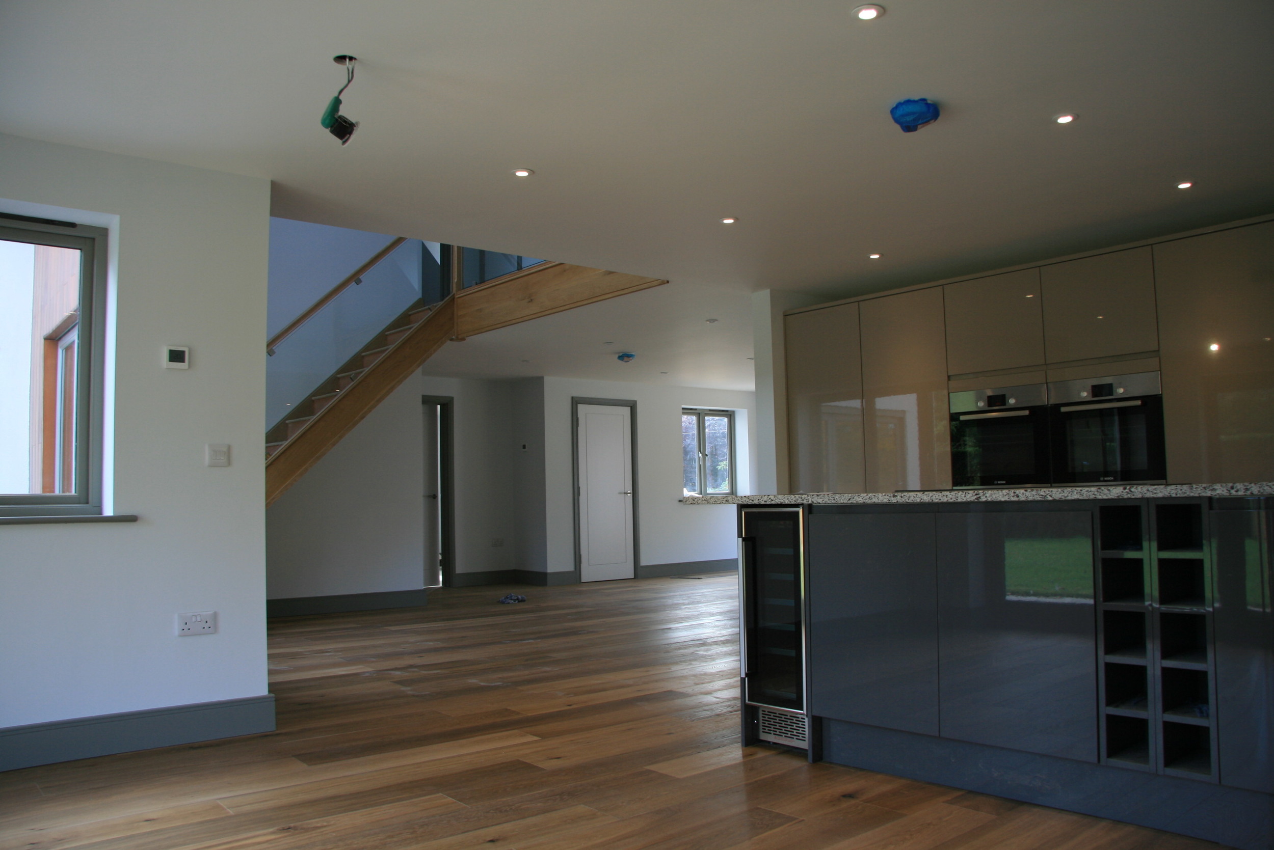  The property boasts a large open plan interior with contemporary fixtures and fittings. 