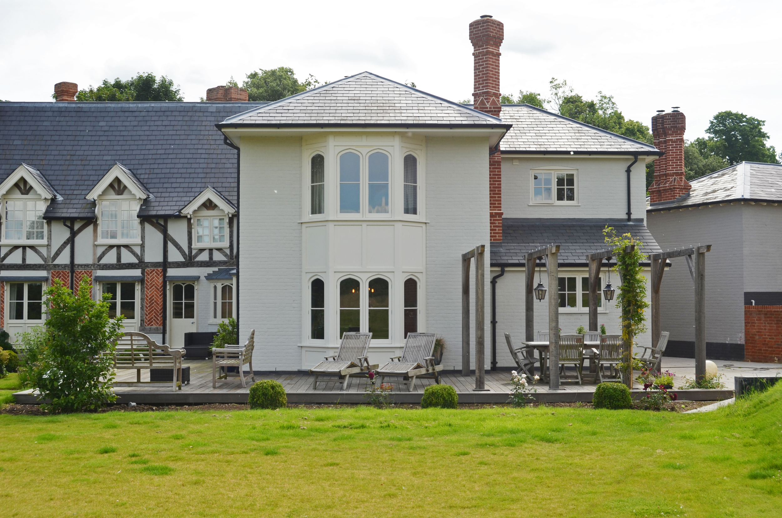  The extensive building and outbuildings which were in poor condition were renovated and sympathetically extended to provide an attractive family home. 