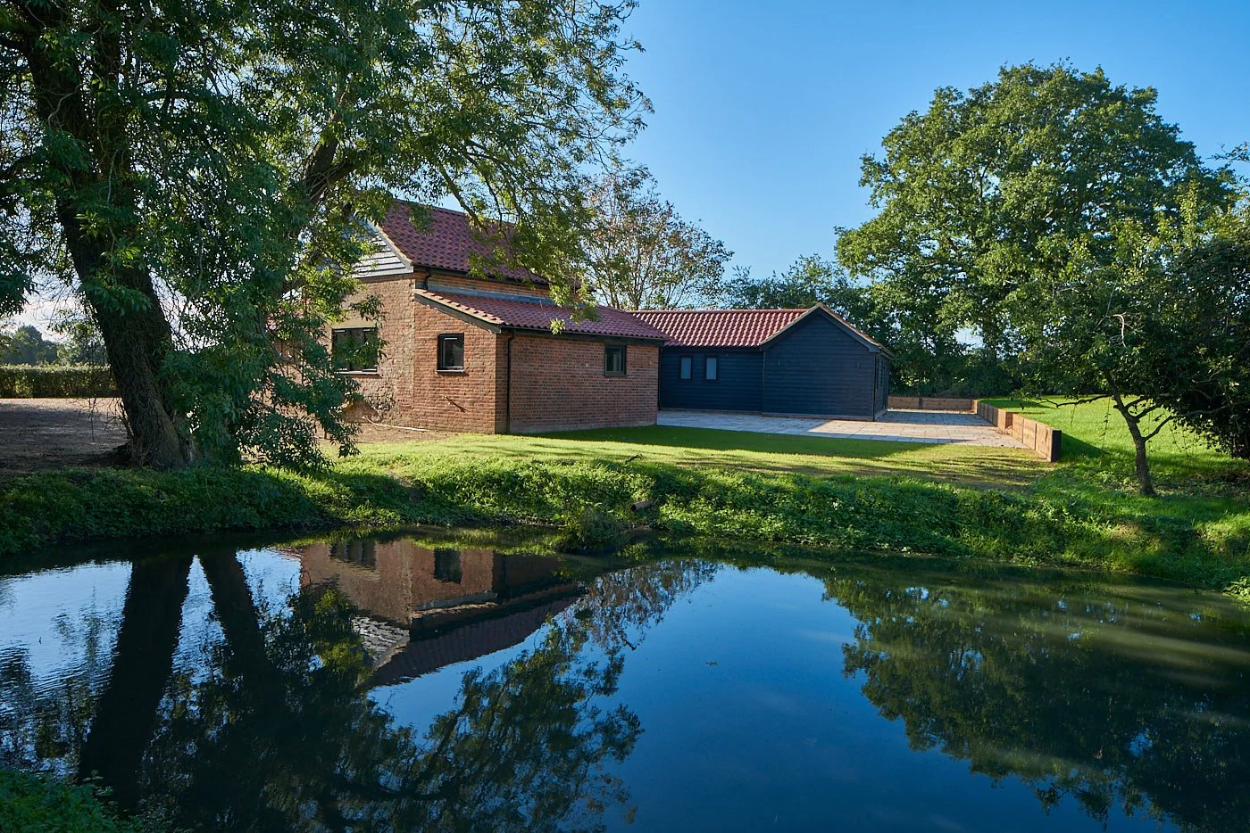 Kersey Barn completed 10_EO_web.jpg