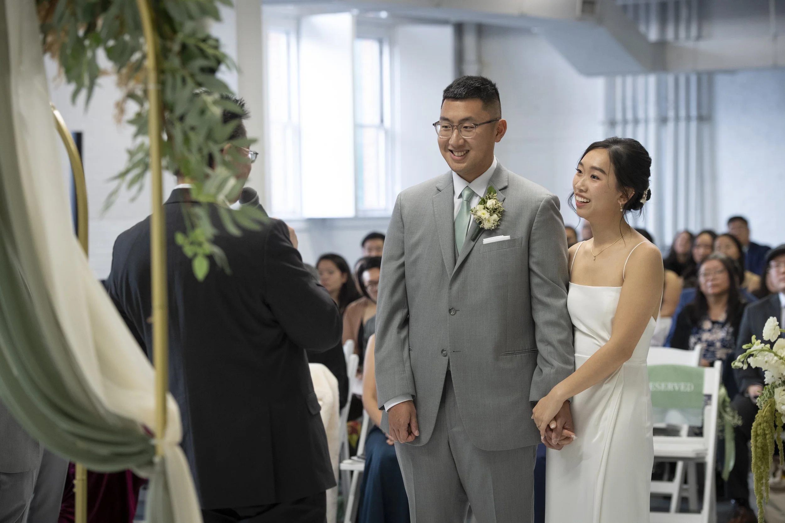 20251220_Wedding_Vivian_Jeffrey_Sneak_Peek_JVN_5403.jpg
