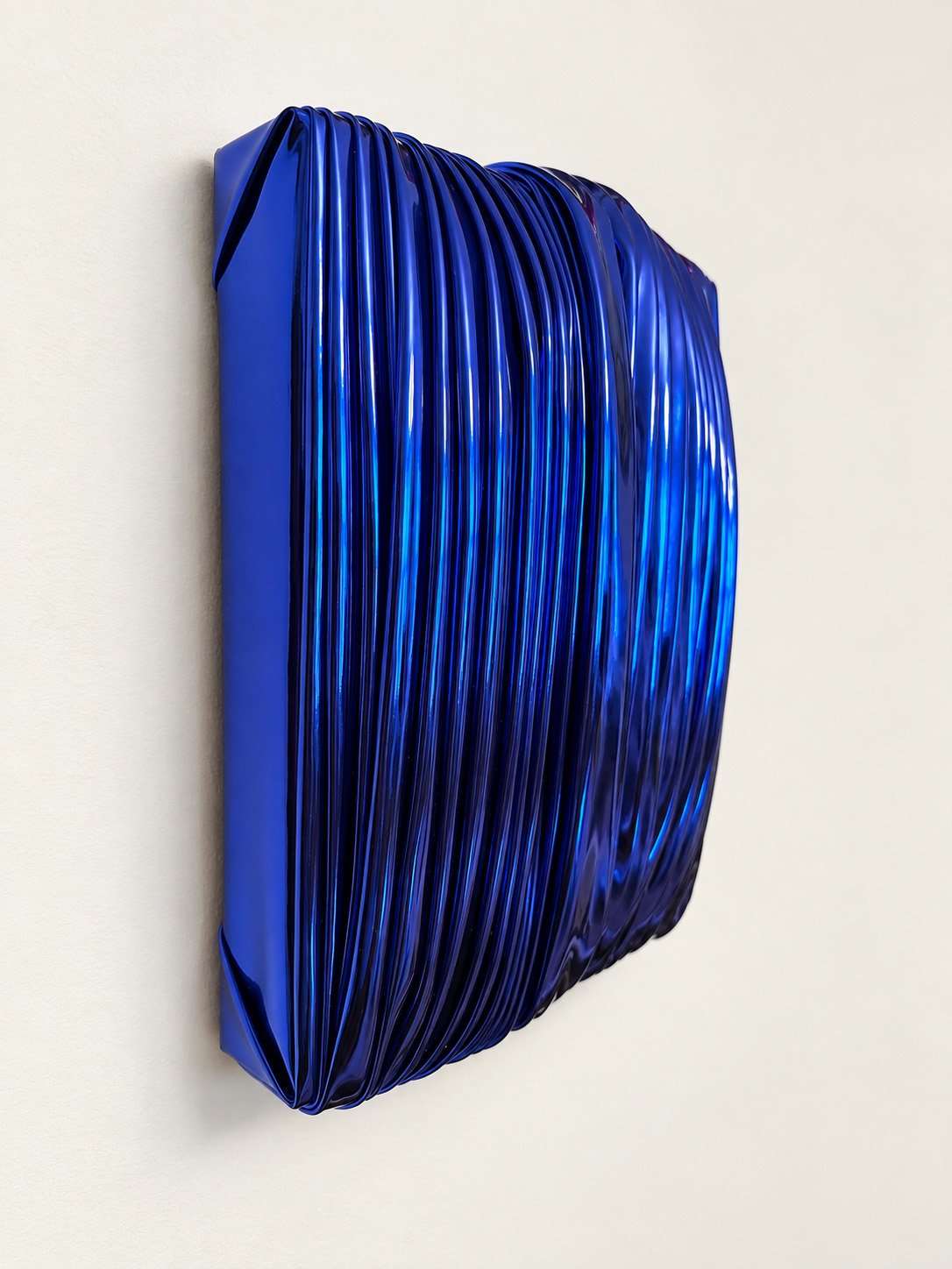 Chrome colbolt pleat.02.jpg
