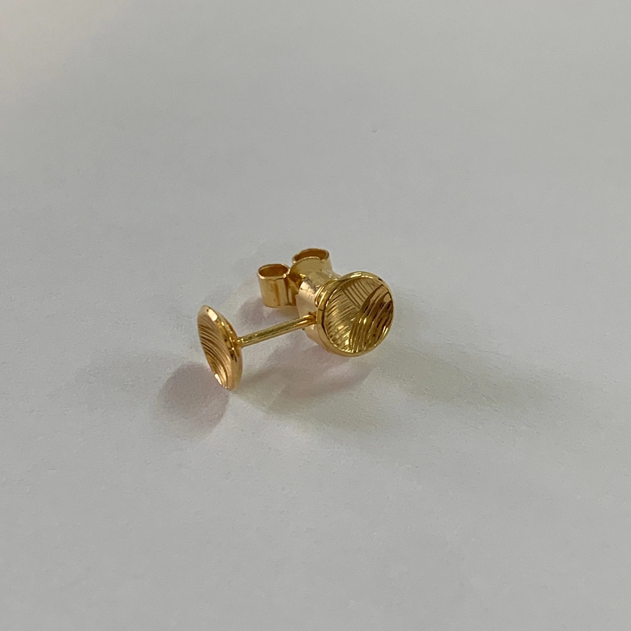 C25AE9C2-0338-4AF6-8F43-14E74C9D822C