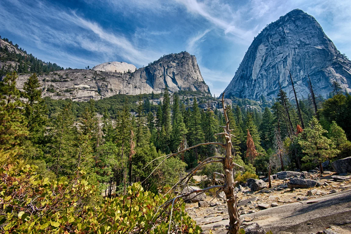 yosemite rocks.jpg