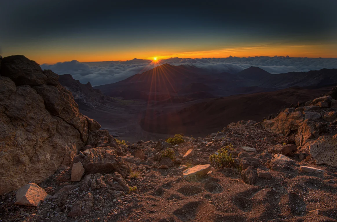 haleakala sunrise ver.jpg
