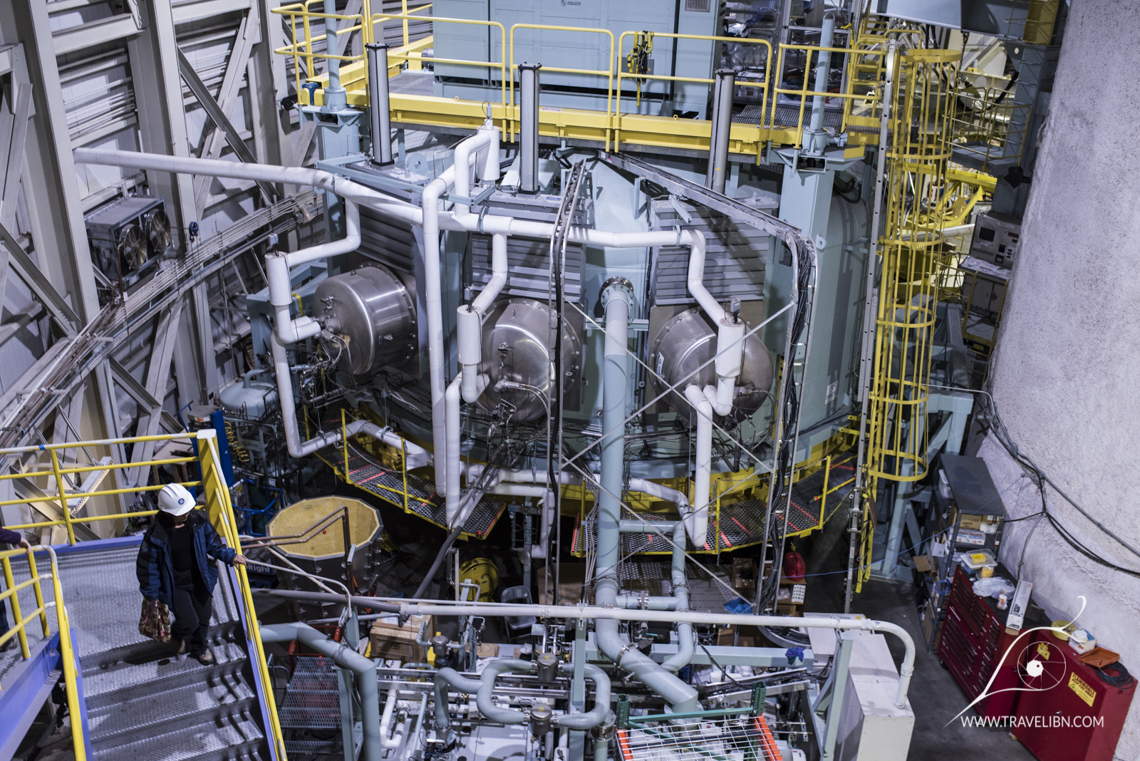 Aluminizing chamber