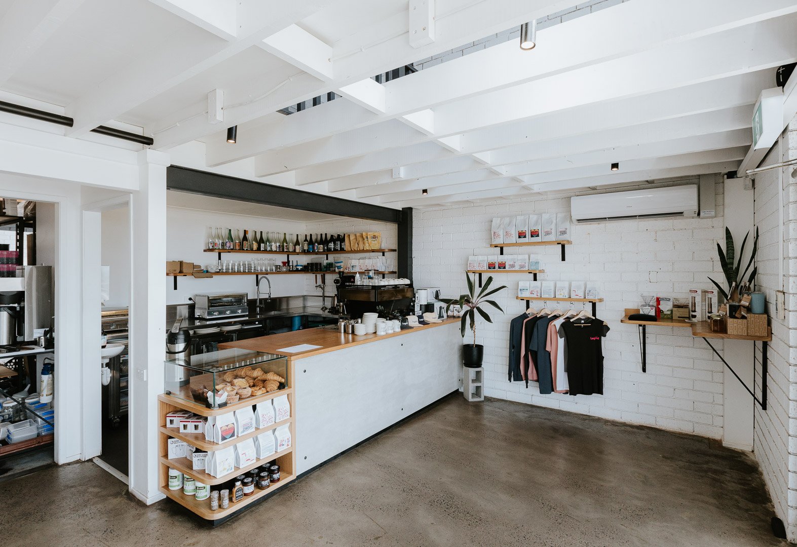 220215 Legend Coffee 208-Social.jpg