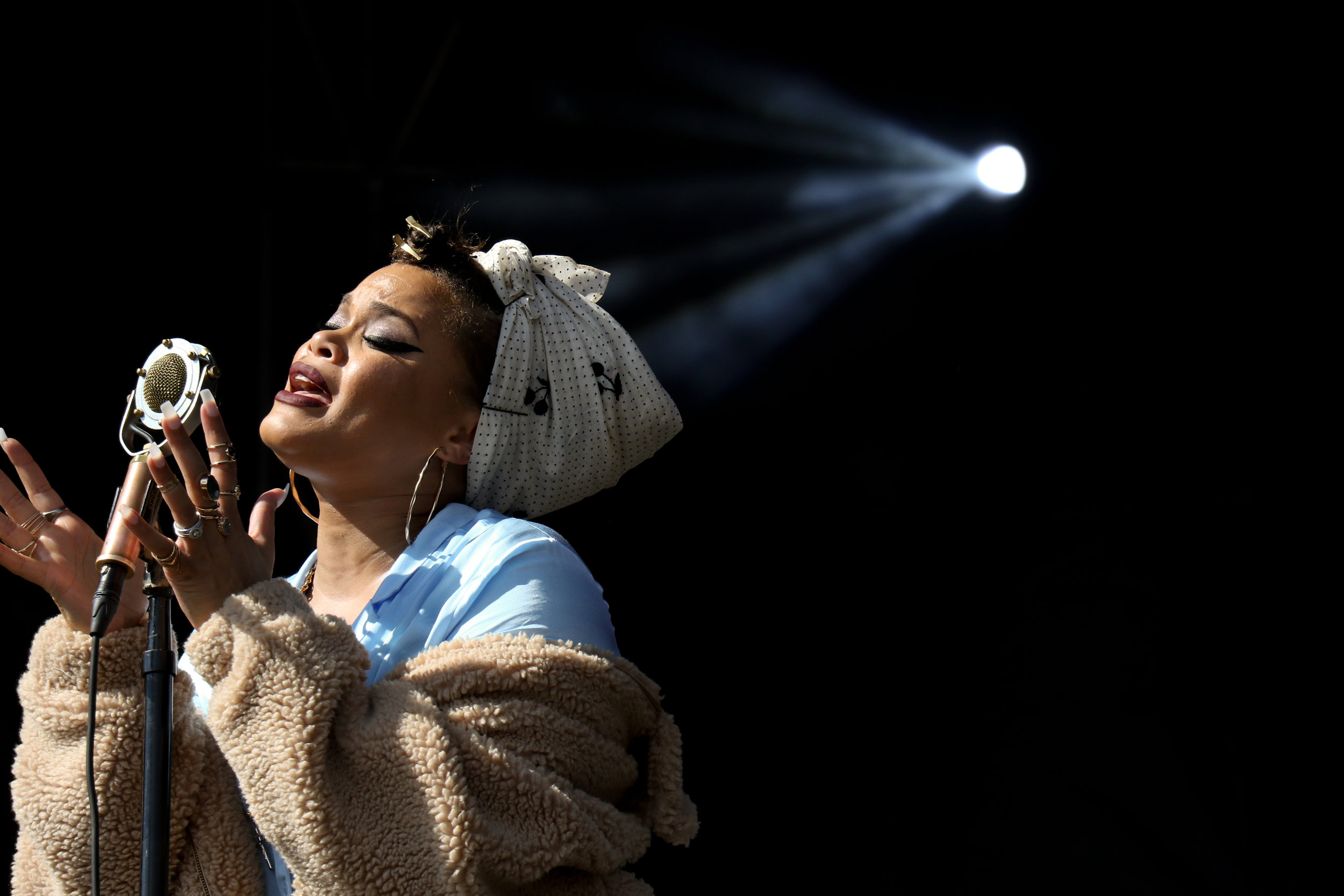 R&B singer, Andra Day, sings out her heart for ACL Weekend Two.