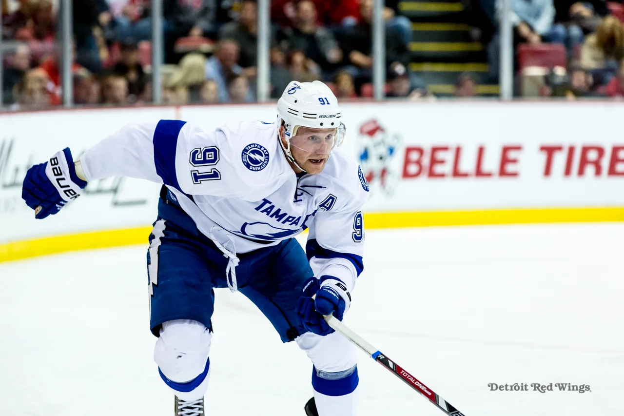DIGITAL_NHL_THEPLAYERS_038_Stamkos.jpg