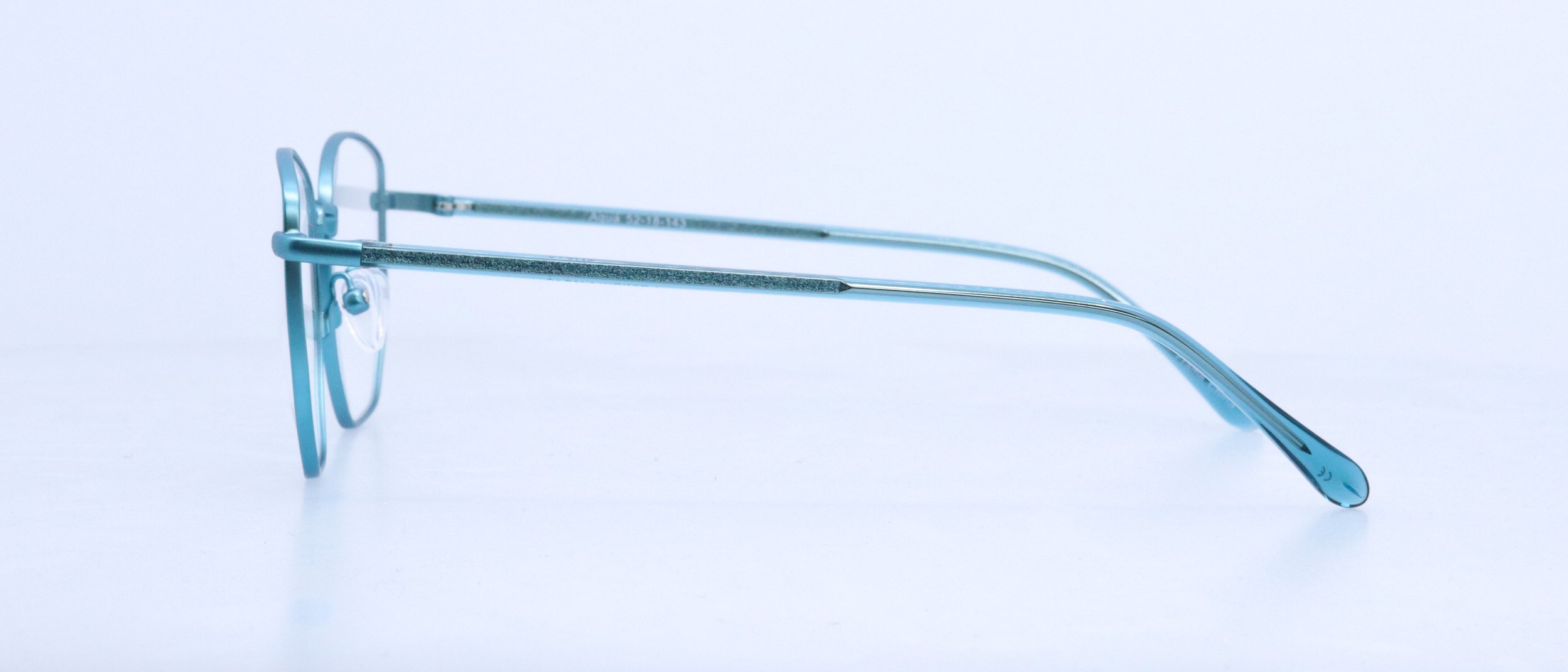  FN910: 52-18-143, Available in Aqua ONLY 