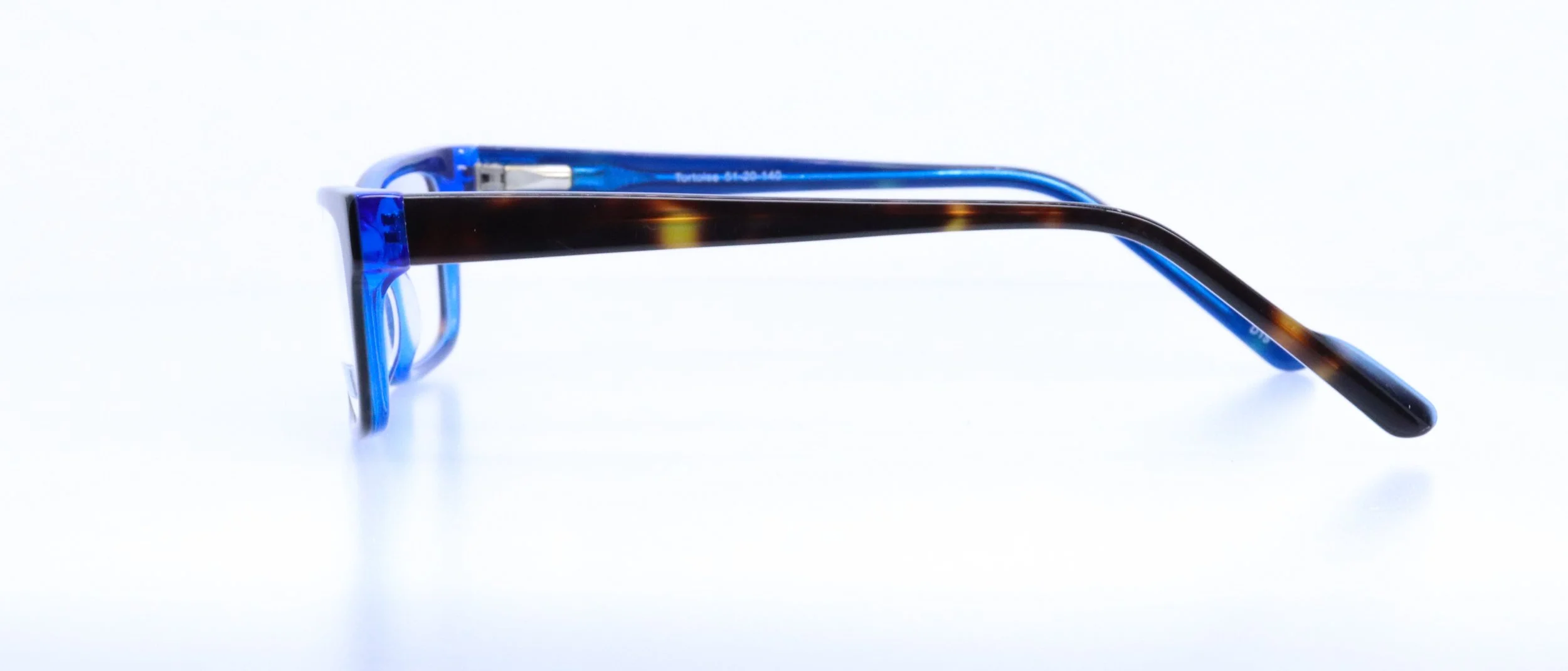  Boss: 51-20-140, Available in Marine or Tortoise/Blue 