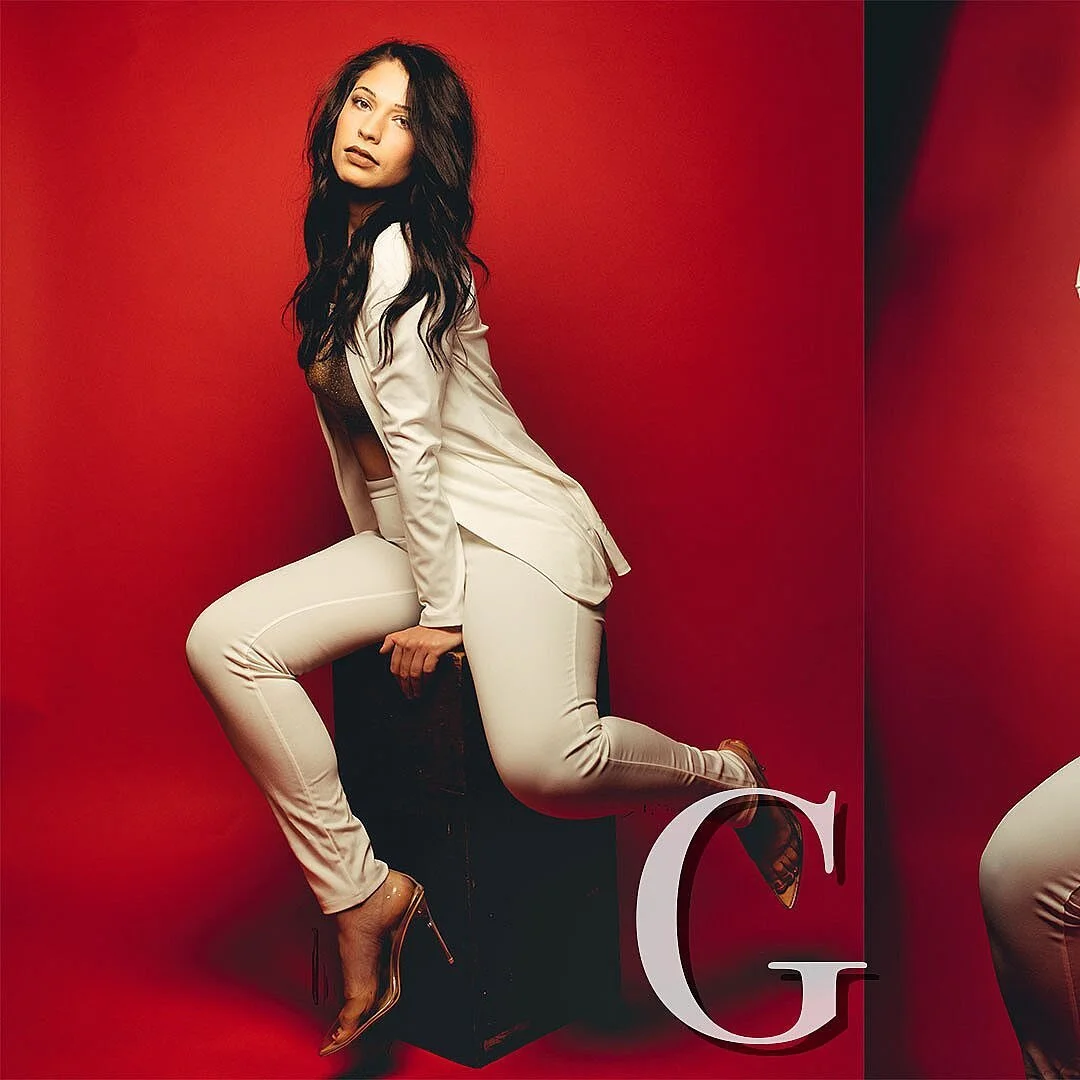 G A B B Y

Model: @gabrianamcvey 
.
.
.
.
.
.
.
.
.
.
.
.
#fashionmodel #styledshoot #portzfired #ocfportraits #naturallightphotography #canonshooter #kyliejenner #model #makeup #mua #317shooters #indianamodel #indianaphotographer #explorepage #fyp #