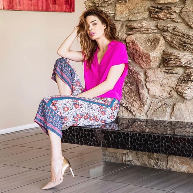 This whole outfit is what&rsquo;s trending... Especially Hot pink!!! Styling done right!!!!! #lavenderbrown #spring19 #hotpink #fashion #style #doneright #ood #chic