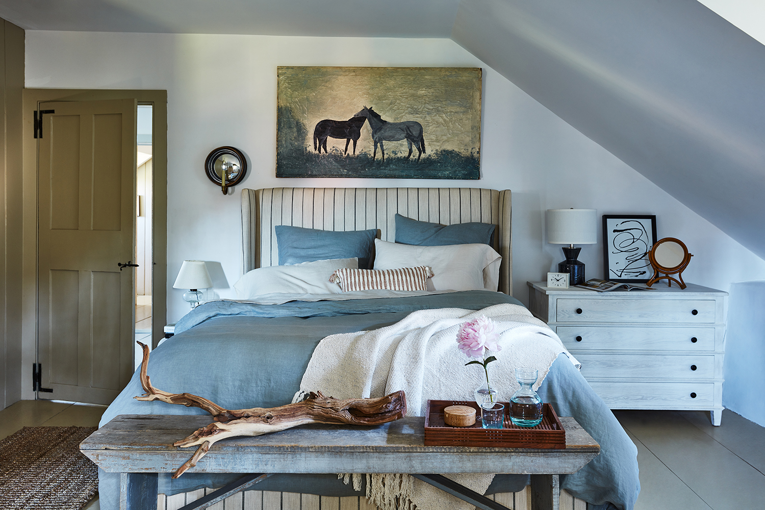 20181107_COUNTRY_RURAL_SOPHISTICATE_MASTER_BEDROOM_MAIN_V2.jpg