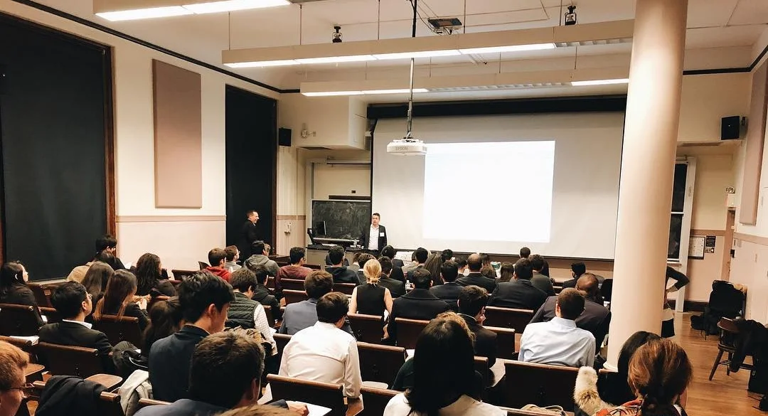 30592382_188841985256732_1127108085437956096_n (1).jpg