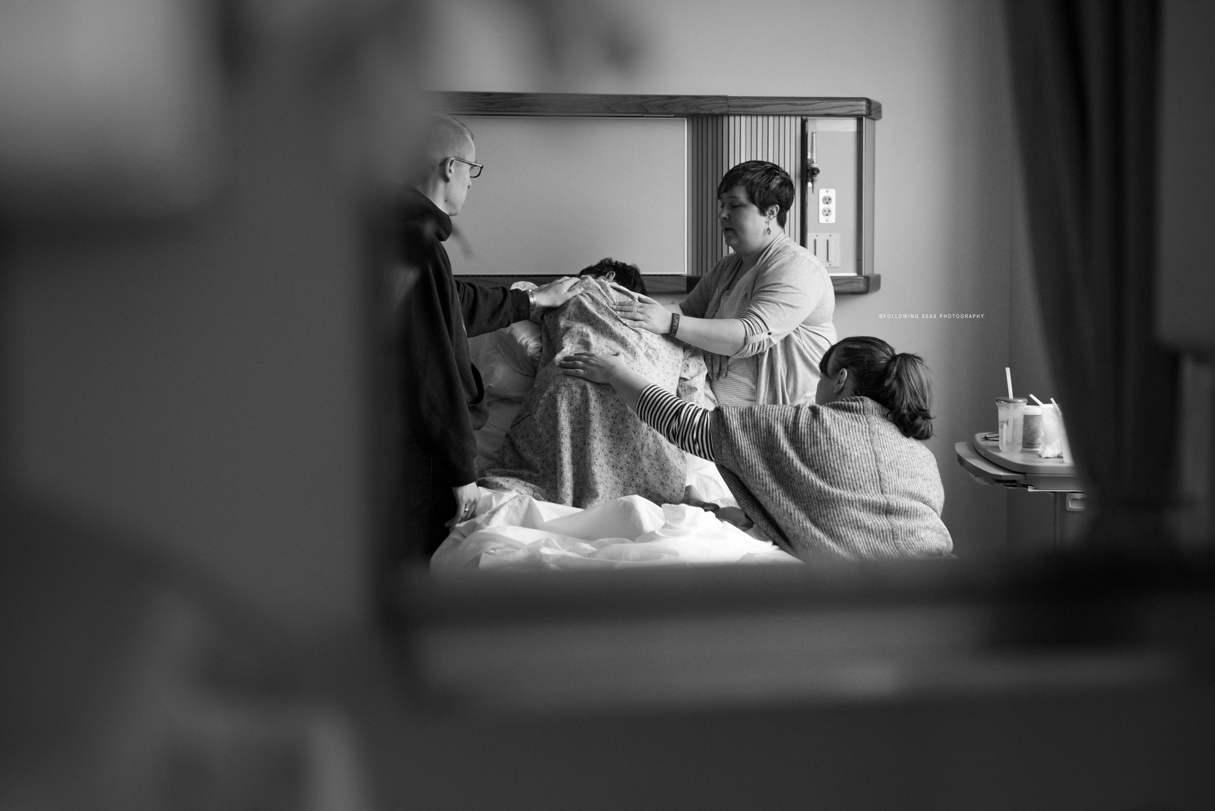 Bremerton-Birth-Photographer-Following-Seas-Photography-6717BW.jpg