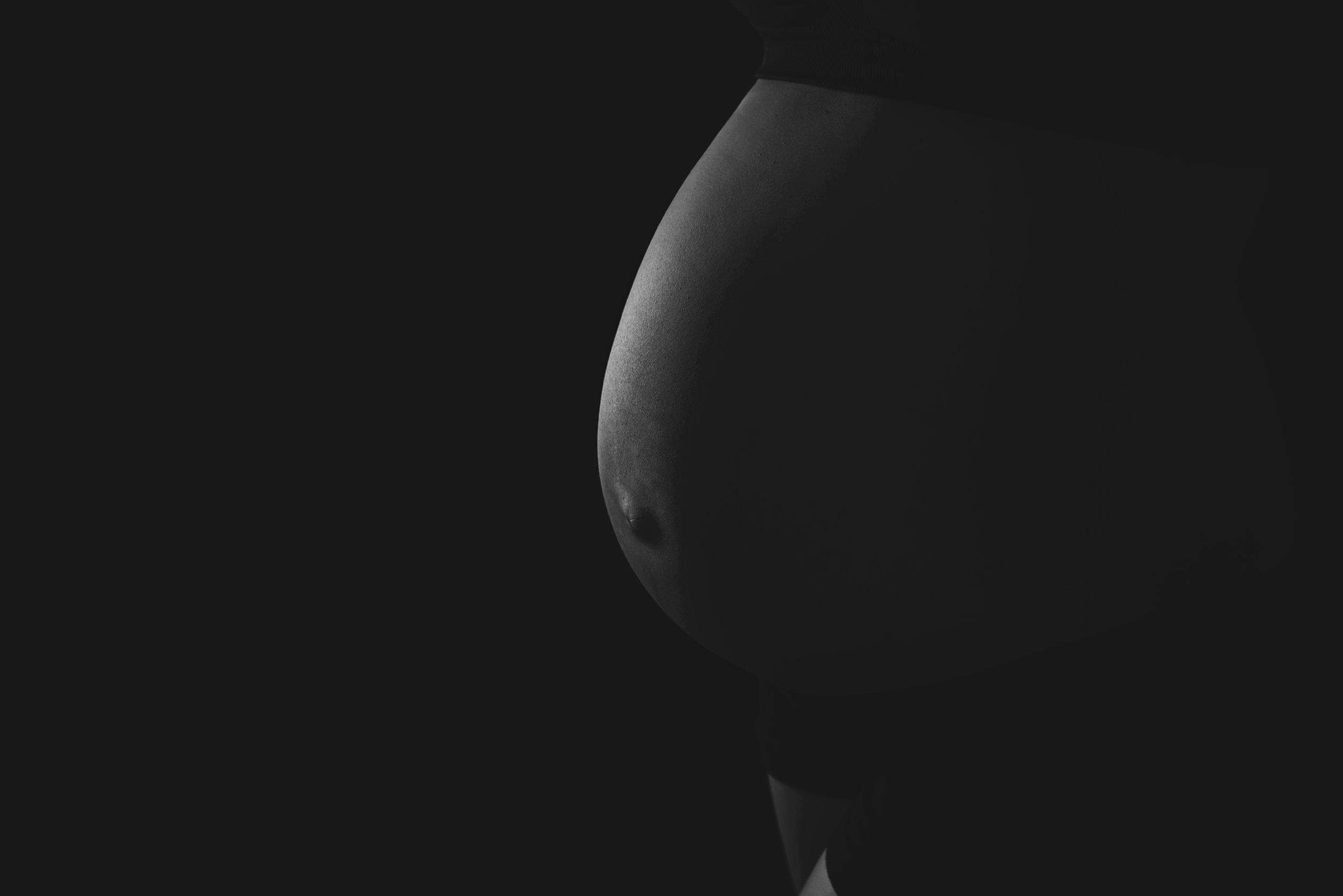 Charleston-Maternity-Photographer-Following-Seas-Photography-6293BW.jpg