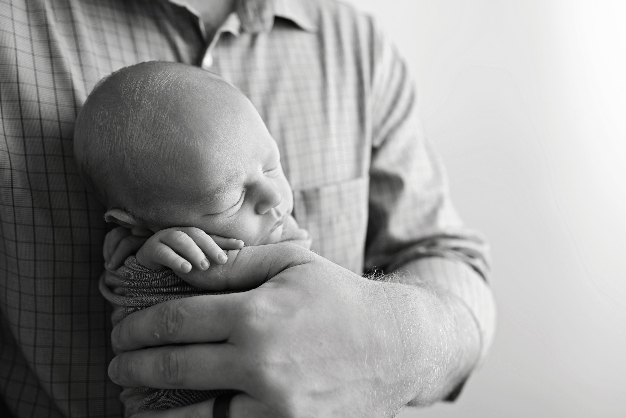 Charleston-Newborn-Photographer-Following-Seas-Photography-7406BW copy.jpg