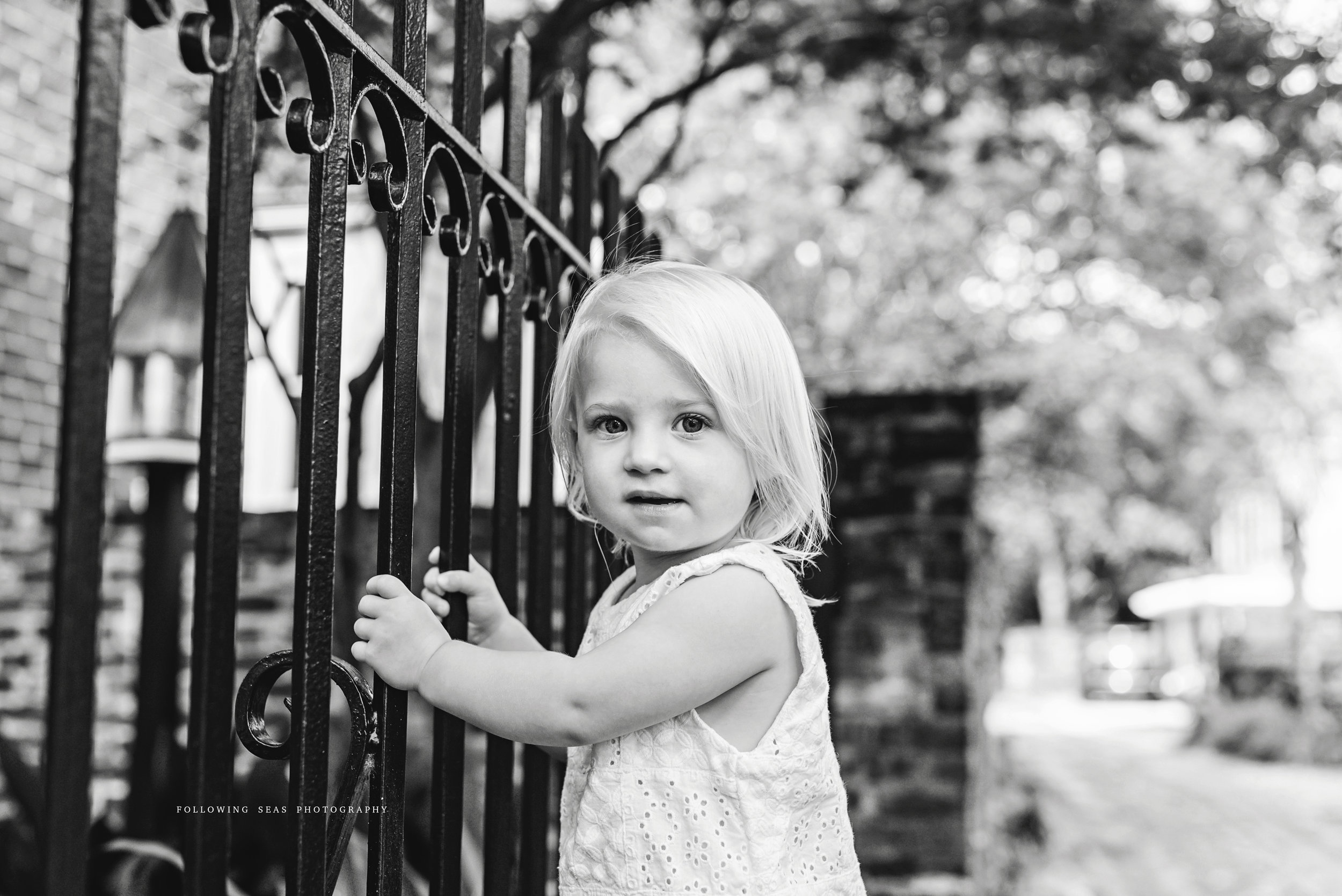 Charleston-Family-Photographer-Following-Seas-Photography-4741BW.jpg