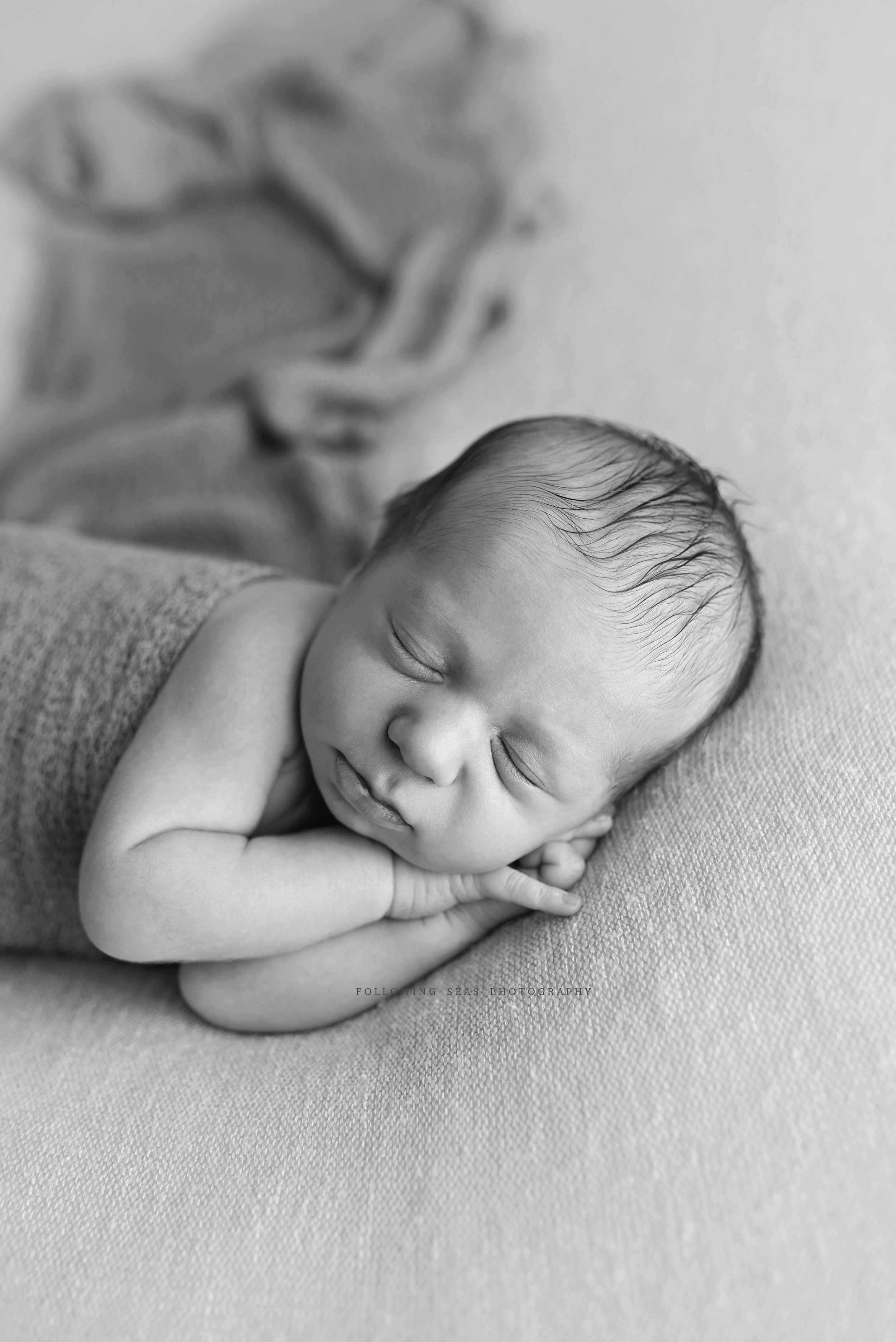 Mount-Pleasant-Newborn-Photographer-Following-Seas-Photography-3101BW.jpg