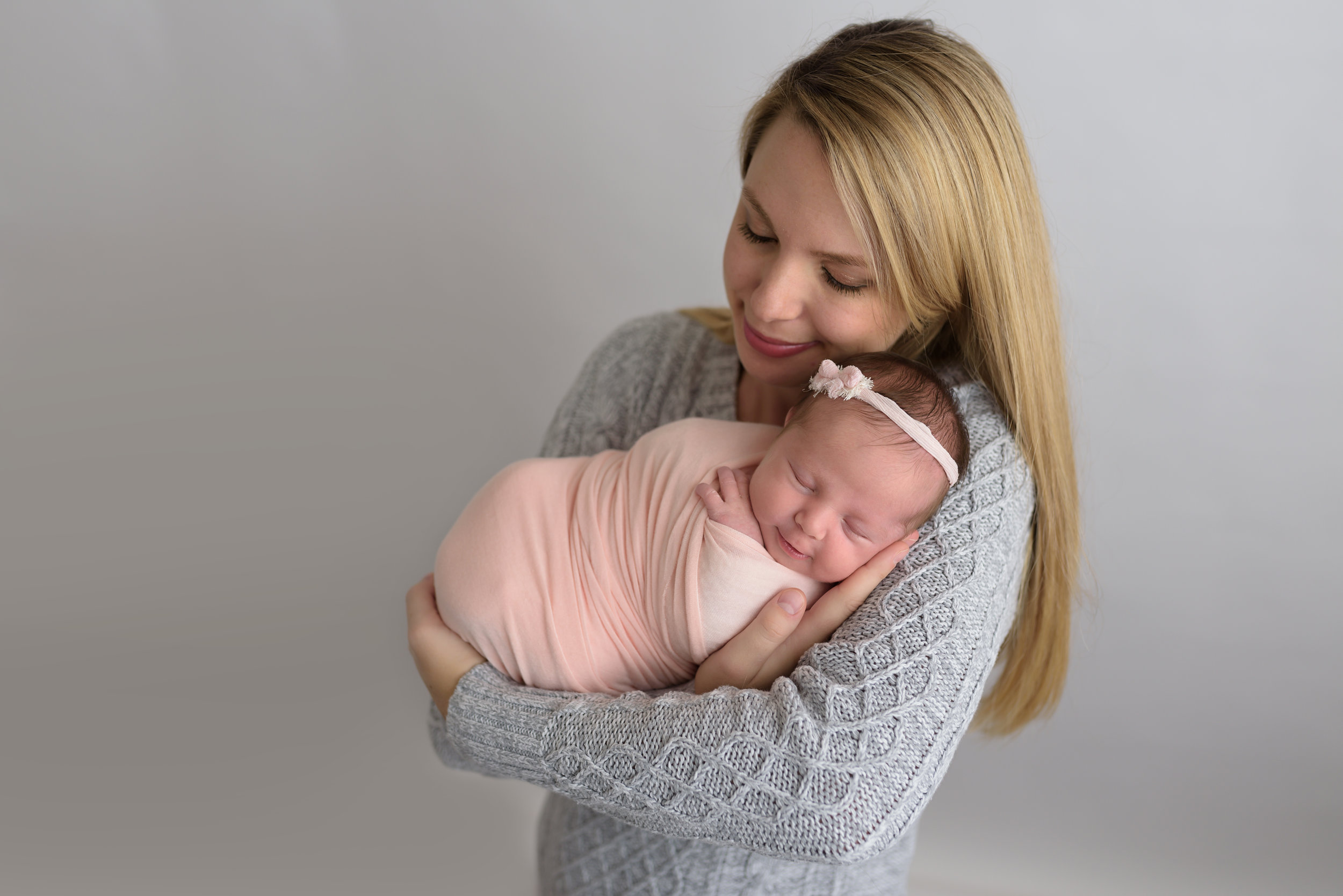 Charleston-Newborn-Photographer-Following-Seas-Photography-fsp_4871 copy.jpg