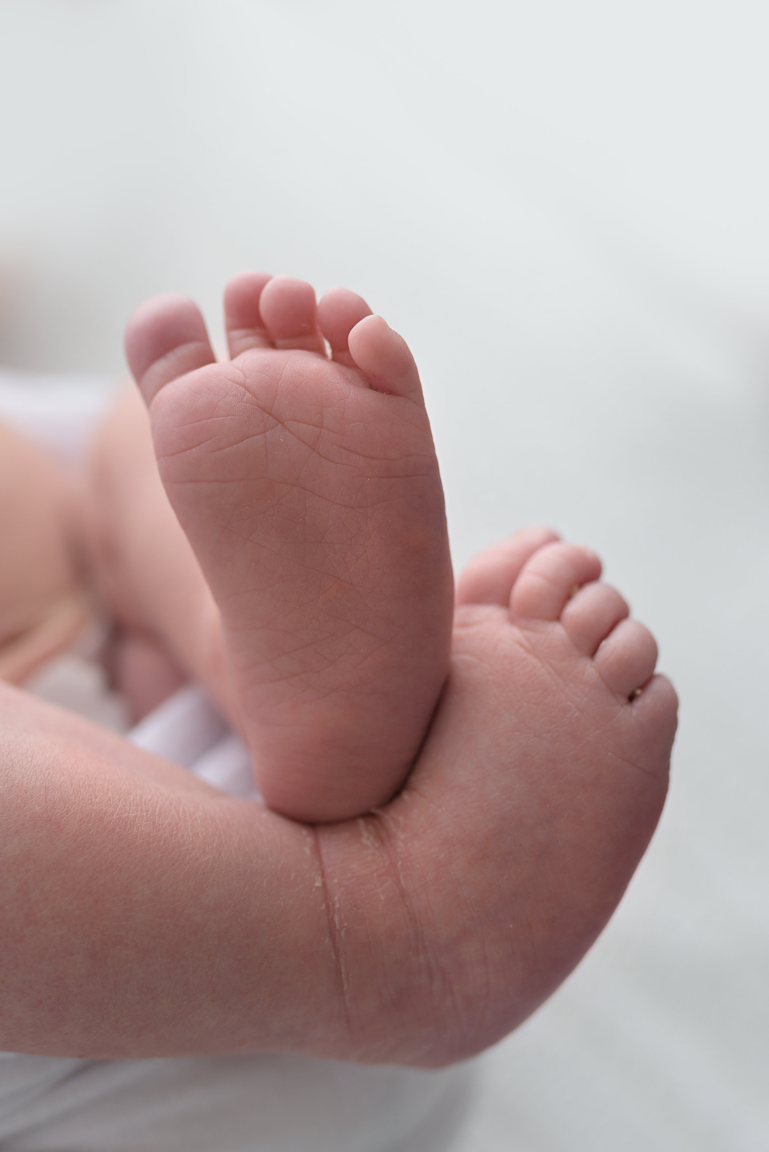 Charleston-Newborn-Photographer-Following-Seas-Photography-fsp_5204 copy.jpg