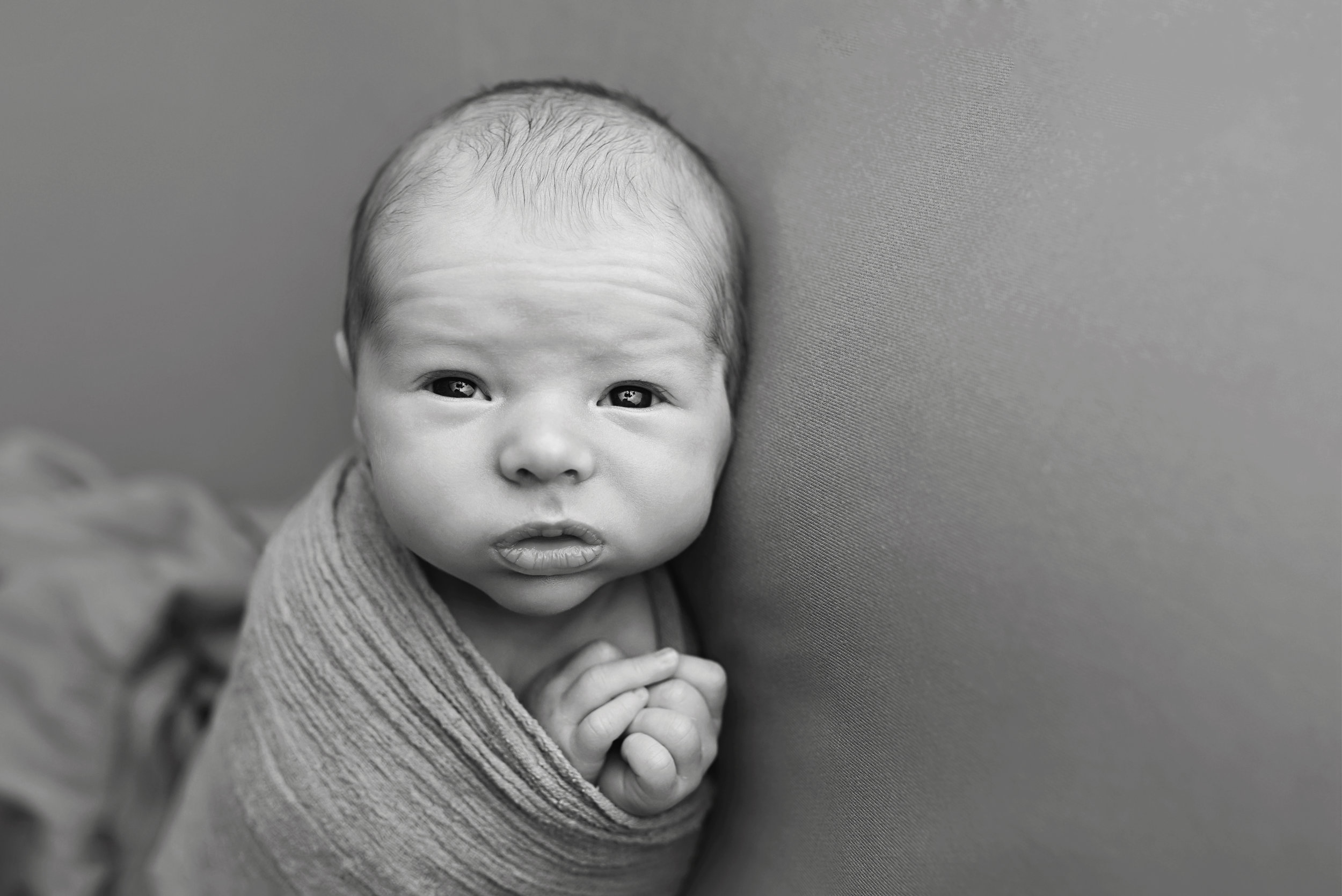 Charleston-Newborn-Photographer-FSP_9309BW copy.jpg