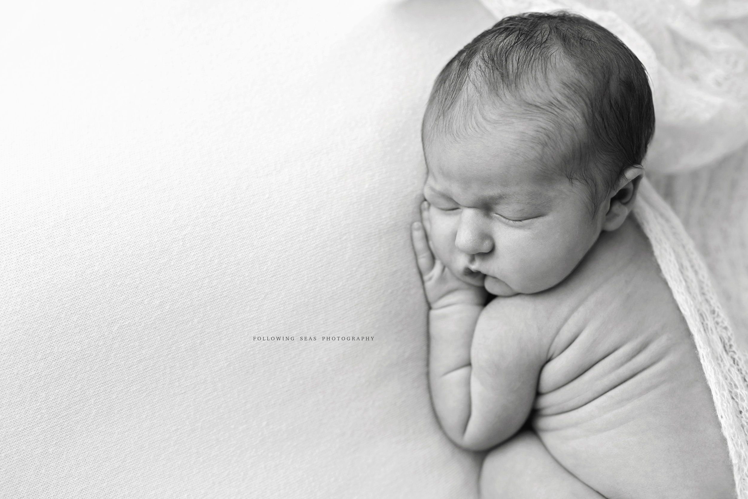 Mount-Pleasant-Newborn-Photographer-Following-Seas-Photography-FSP_8402BW.jpg