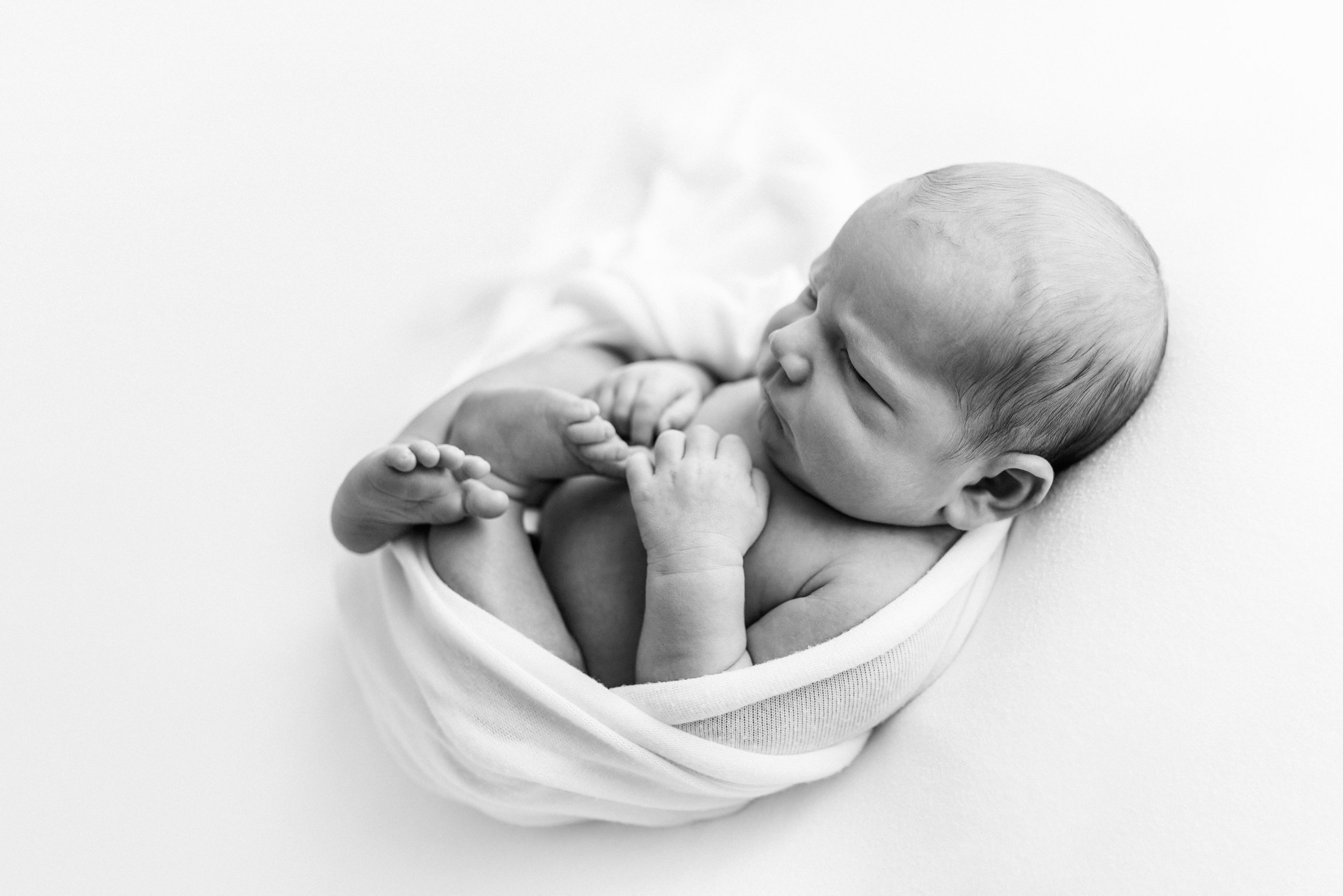 Charleston-Newborn-Photographer-Following-Seas-Photography-FSP_0212BW copy.jpg
