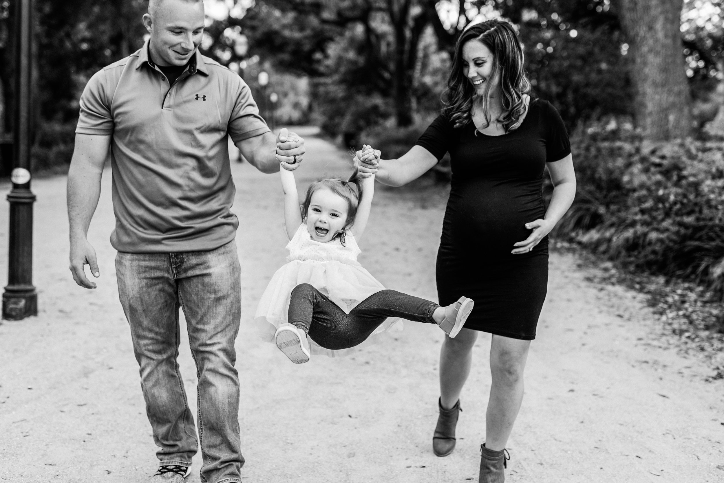 Charleston-Maternity-Photographer-Following-Seas-Photography-FSP_5874BW copy.jpg