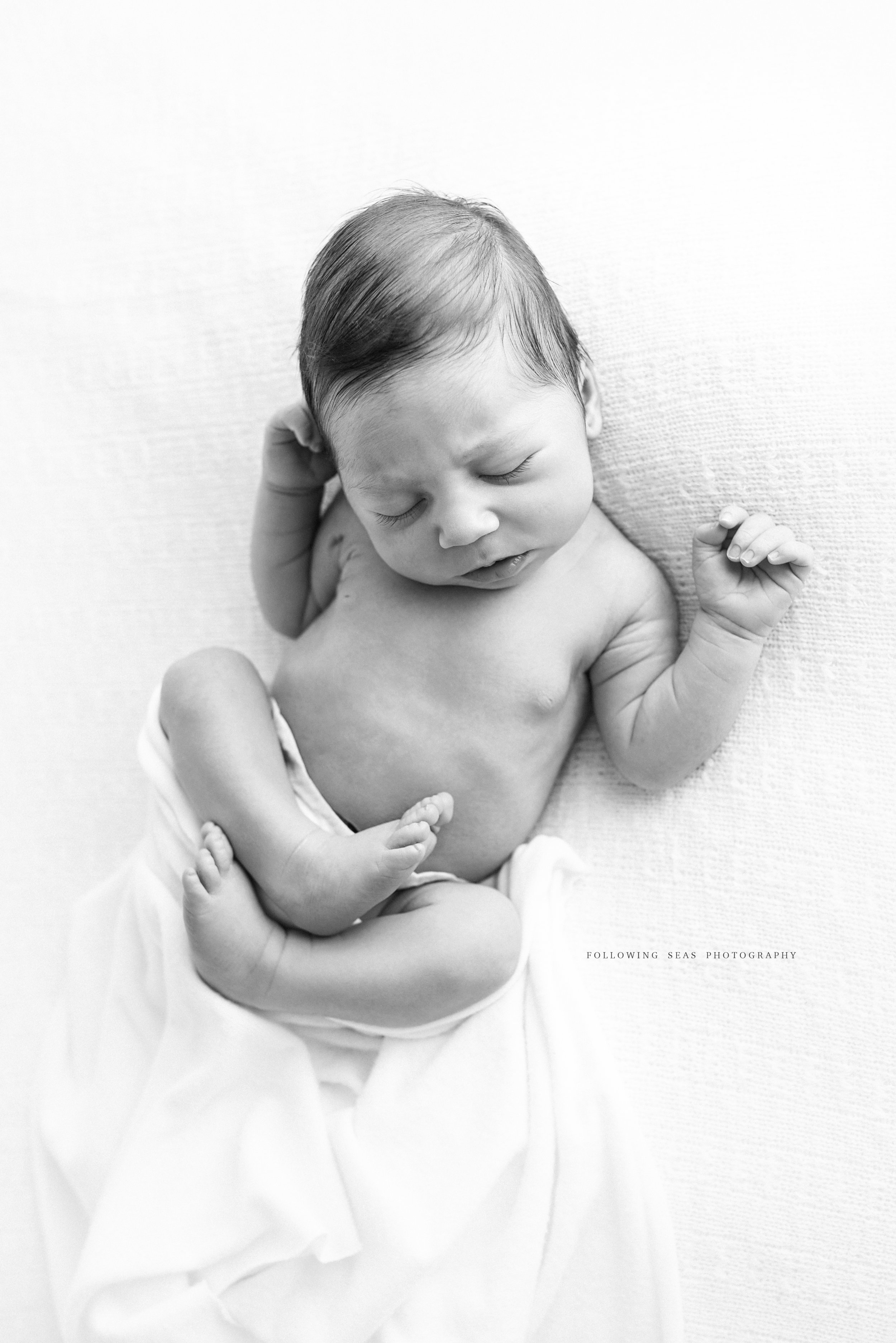 Charleston-Newborn-Photographer-Following-Seas-Photography-FSP_7136BW.jpg