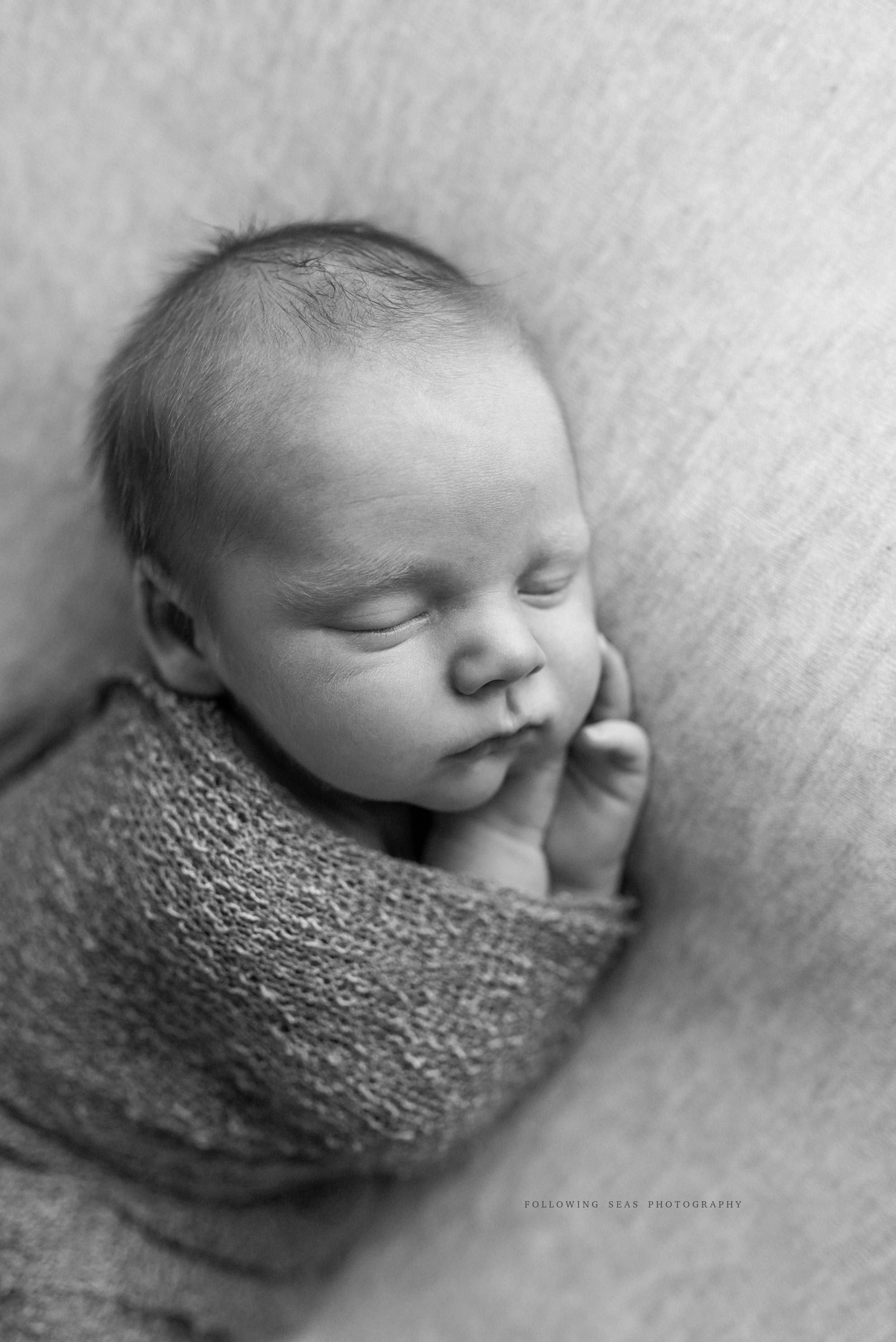 Charleston-Newborn-Photographer-Following-Seas-Photography-FSP_8977BW.jpg