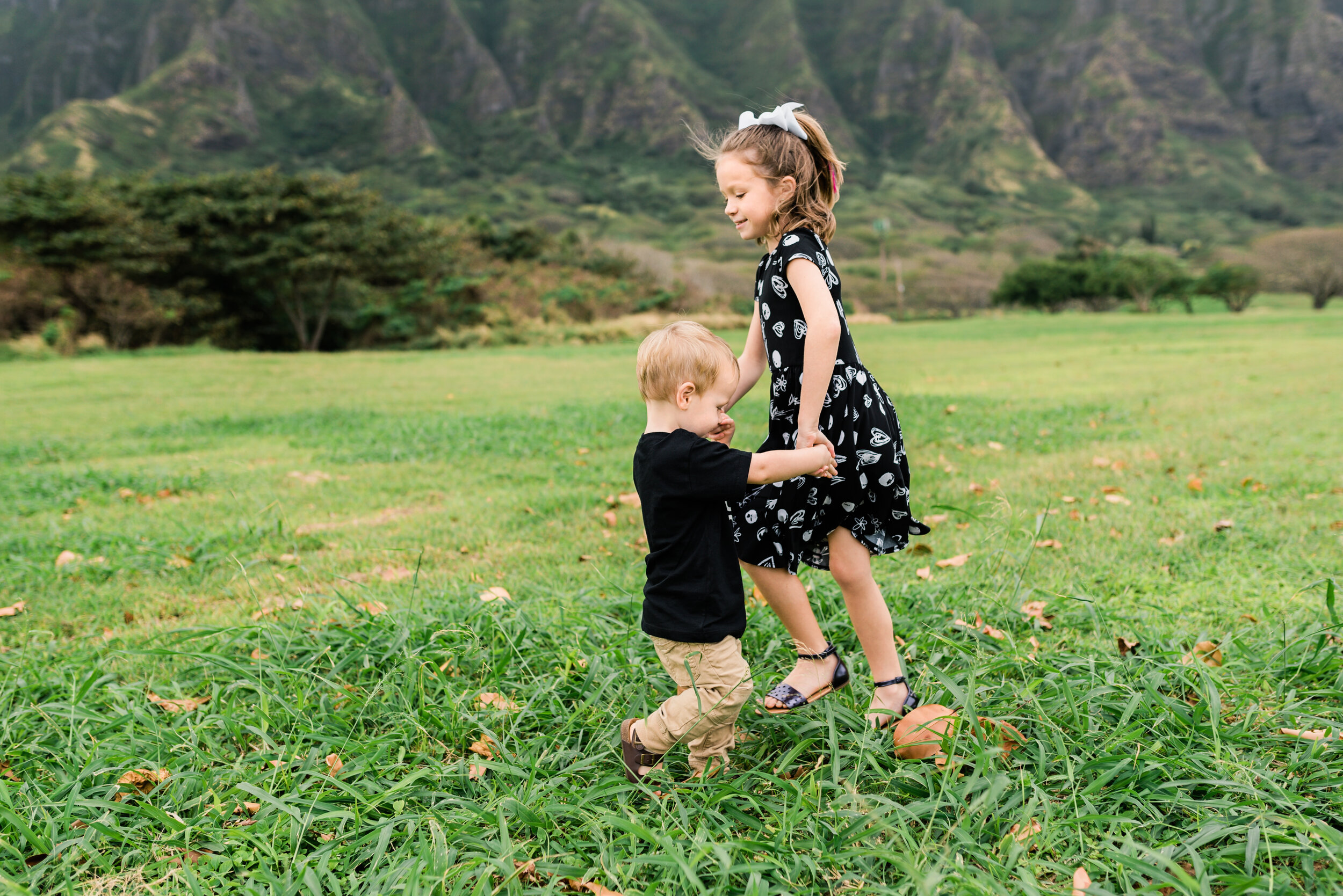 Kualoa-Park-Family-Photographer-Following-Seas-Photography-FSP_0457 copy.jpg