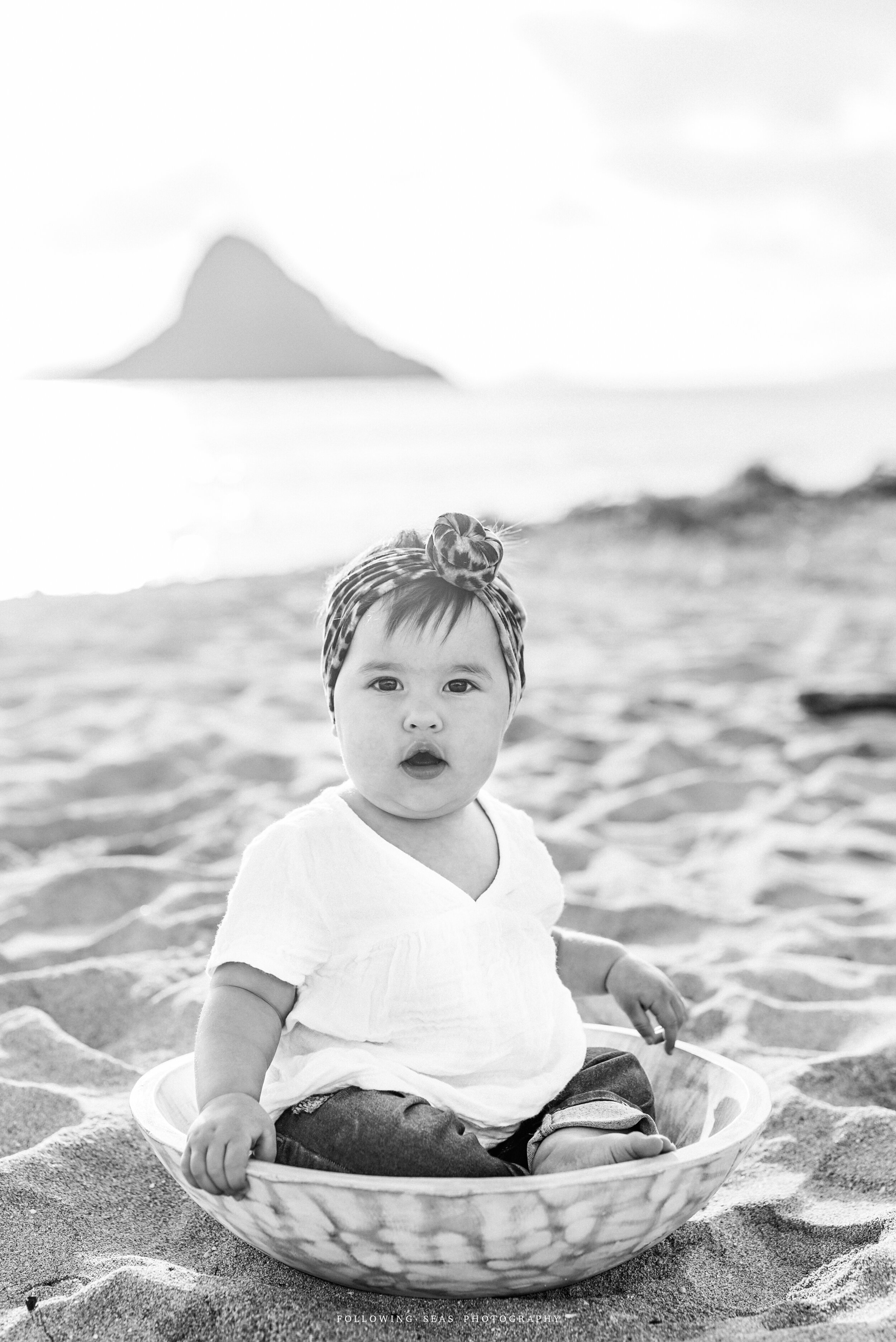 Kailua-Cake-Smash-Photographer-Following-Seas-Photography-FSP_1795BW copy.jpg