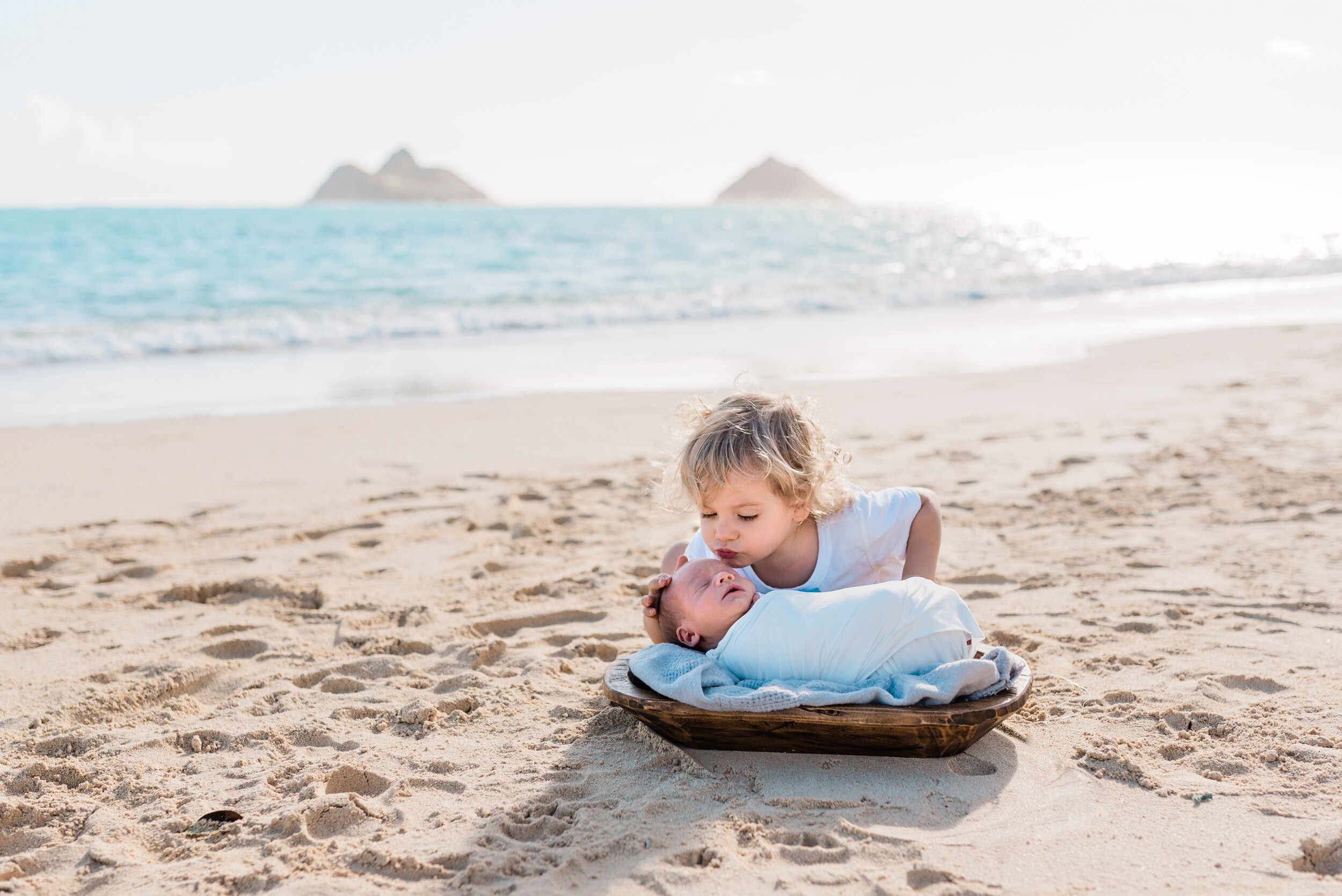 Kailua-Newborn-Photographer-Following-Seas-Photography-FSP_3134 copy.jpg