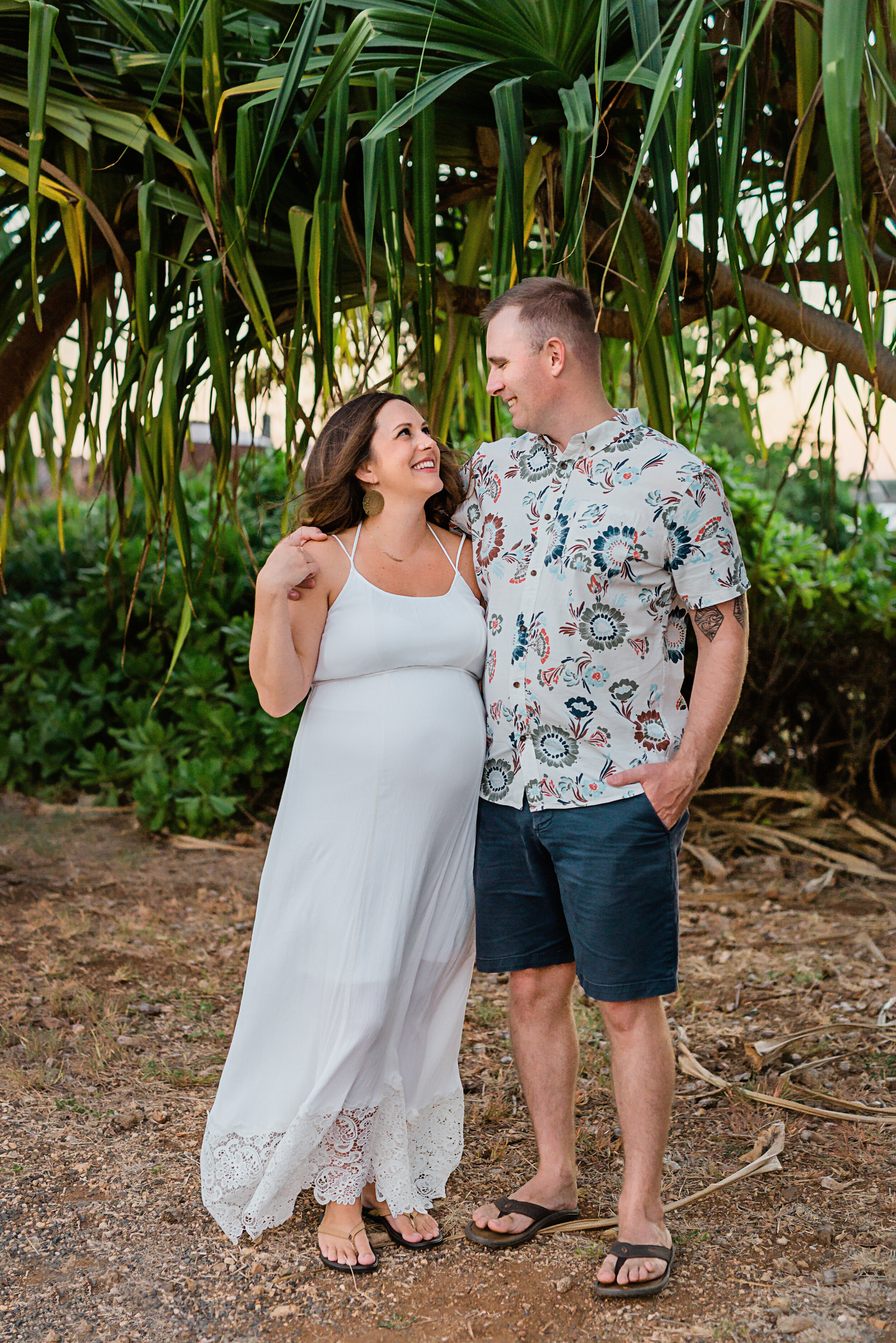 Ford-Island-Maternity-Photographer-Following-Seas-Photography-FSP_3256 copy.jpg