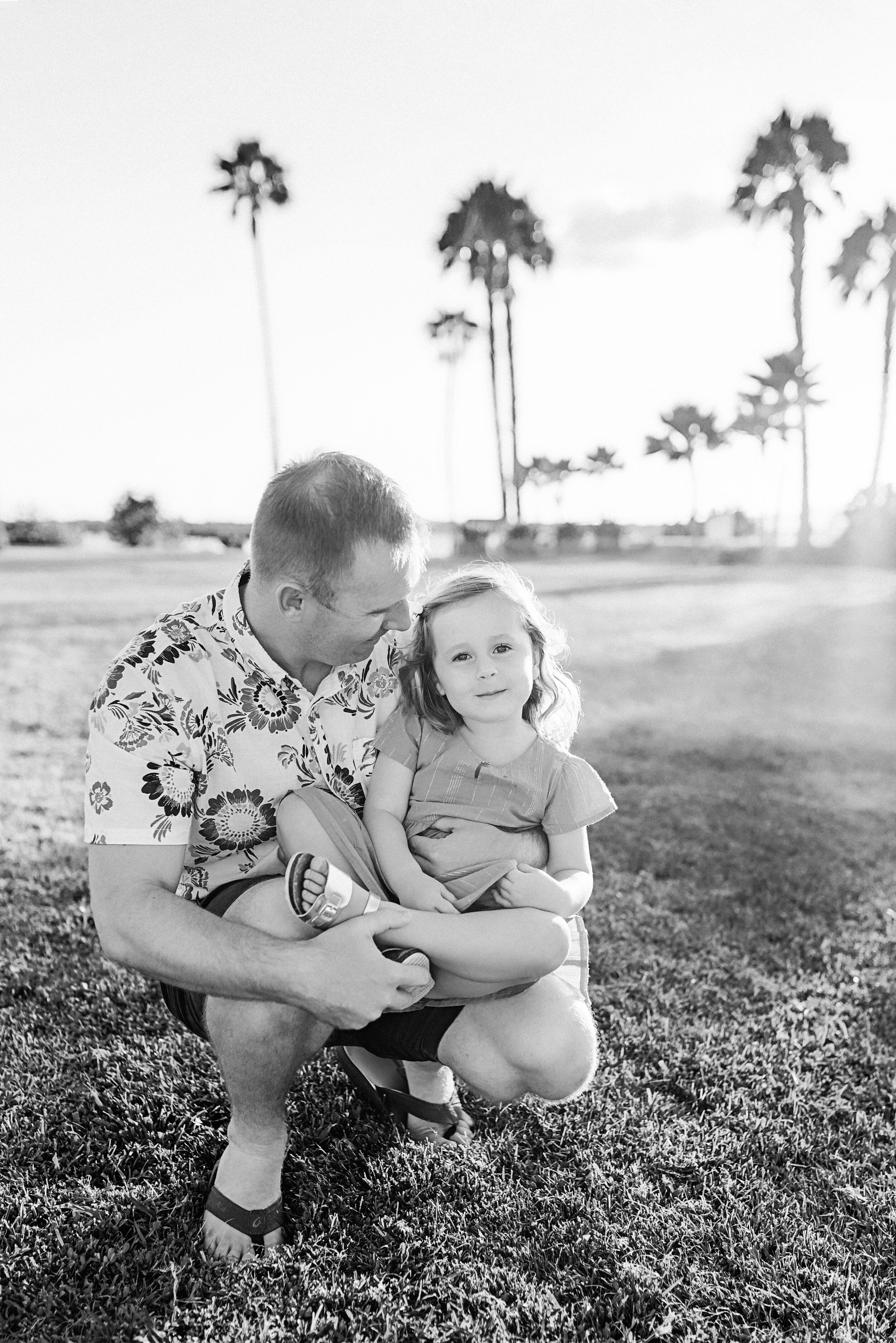 Ford-Island-Maternity-Photographer-Following-Seas-Photography-FSP_2924BW copy.jpg