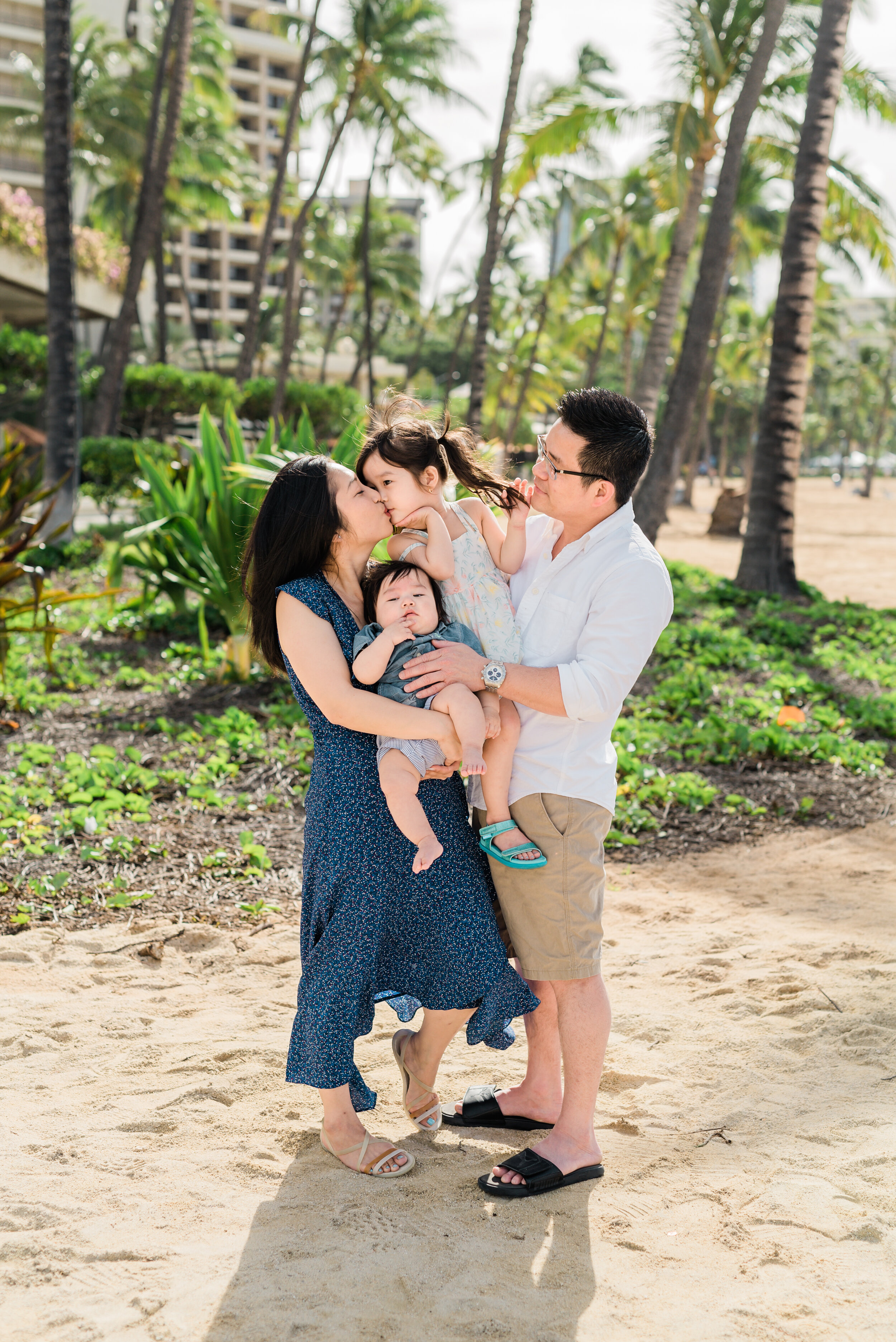 Honolulu-Family-Photographer-Following-Seas-Photography-FSP_4911 copy.jpg