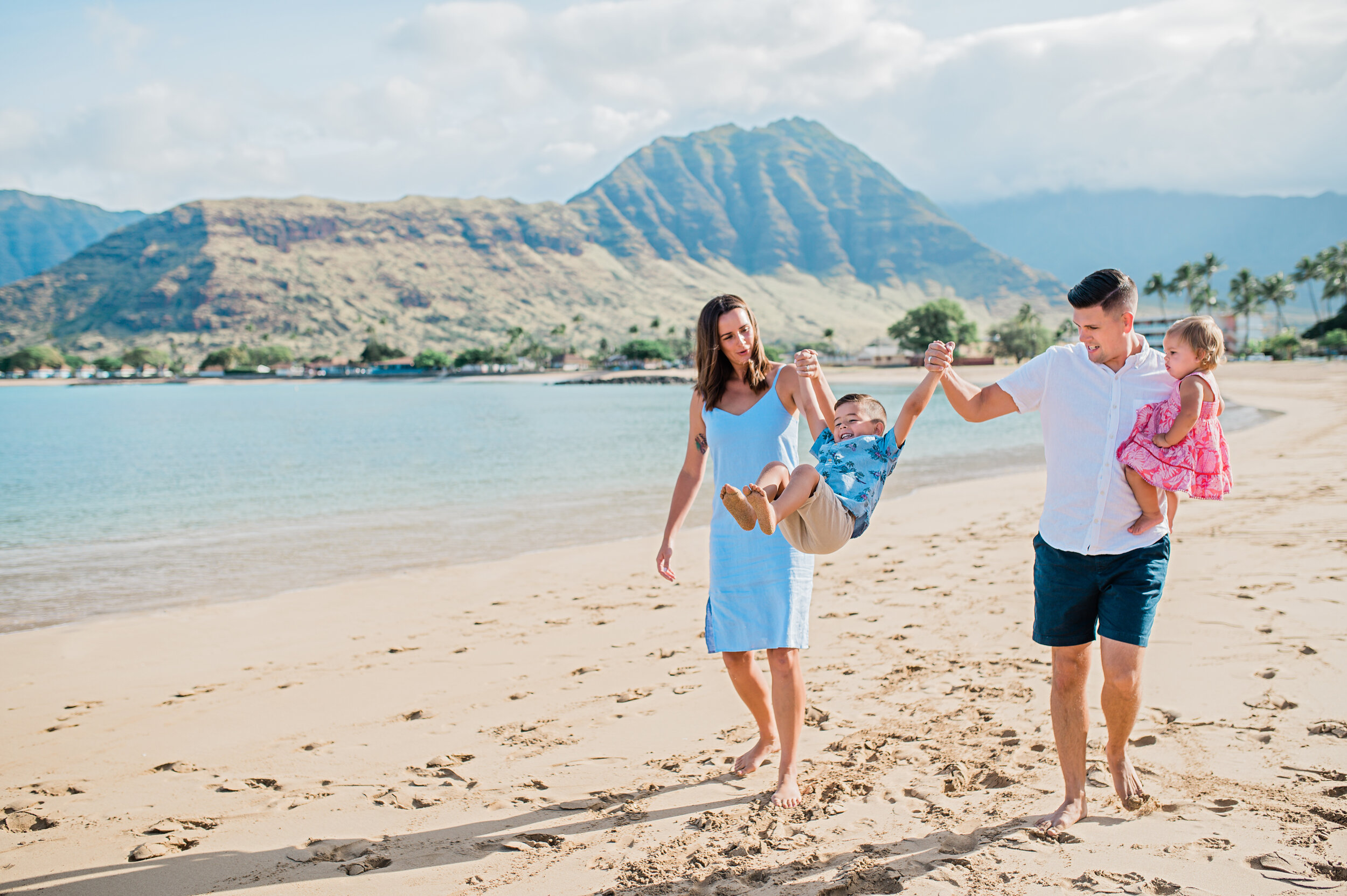 Pokai-Bay-Family-Photographer-Following-Seas-Photography-2254 copy.jpg