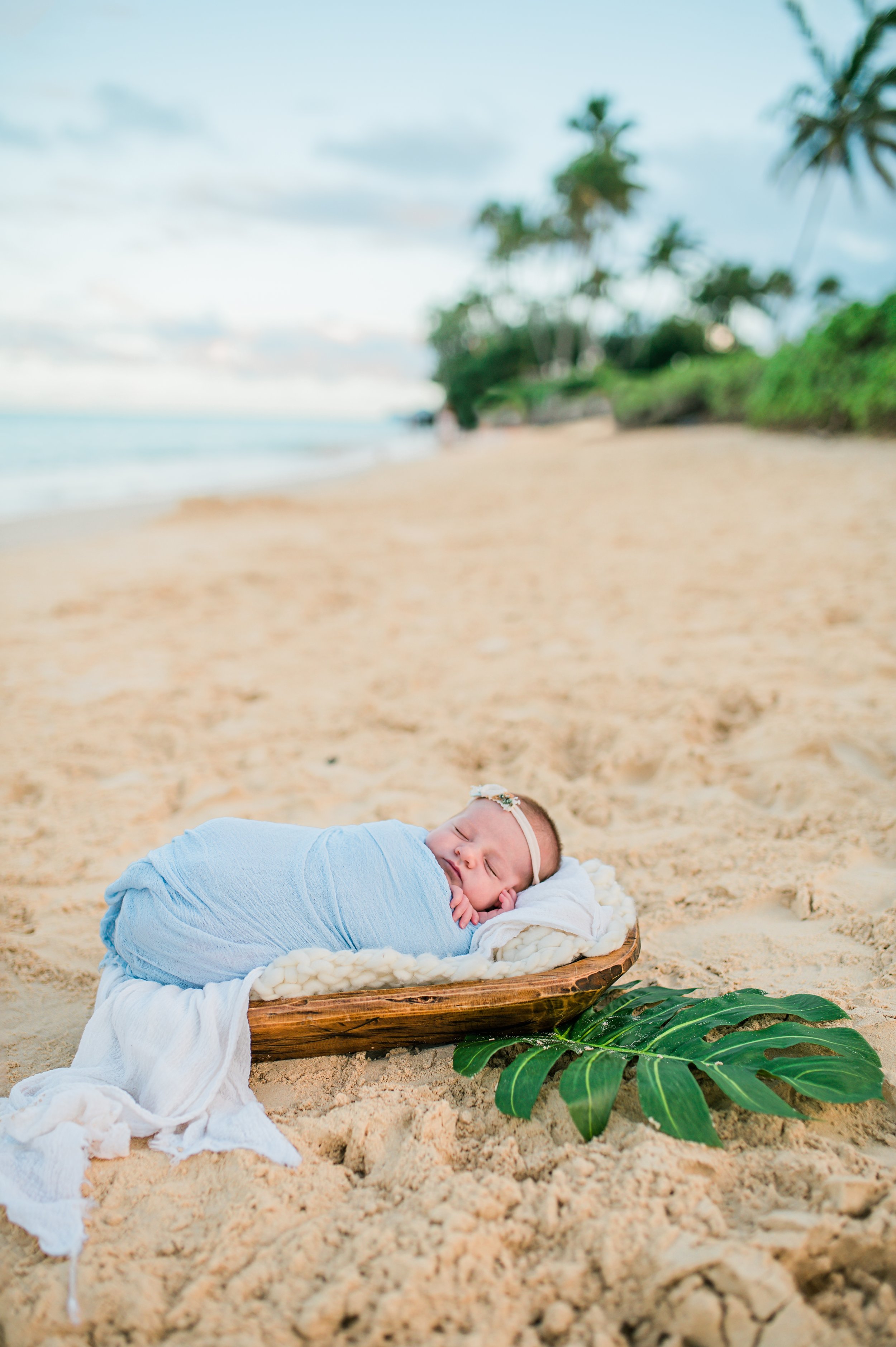 Lanikai-Newborn-Photographer-Following-Seas-Photography-8036 copy.jpg