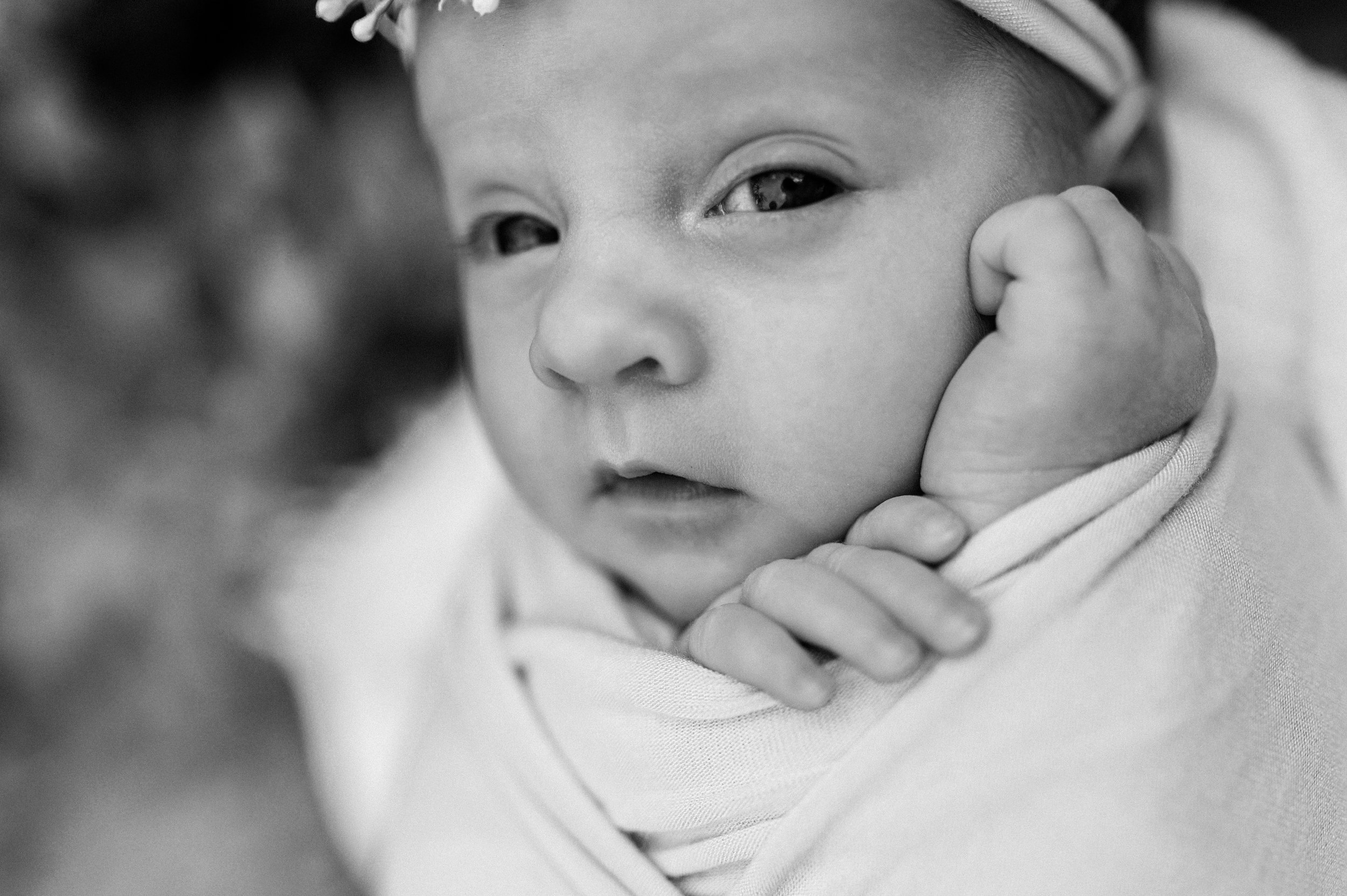 Lanikai-Newborn-Photographer-Following-Seas-Photography-8063BW copy.jpg