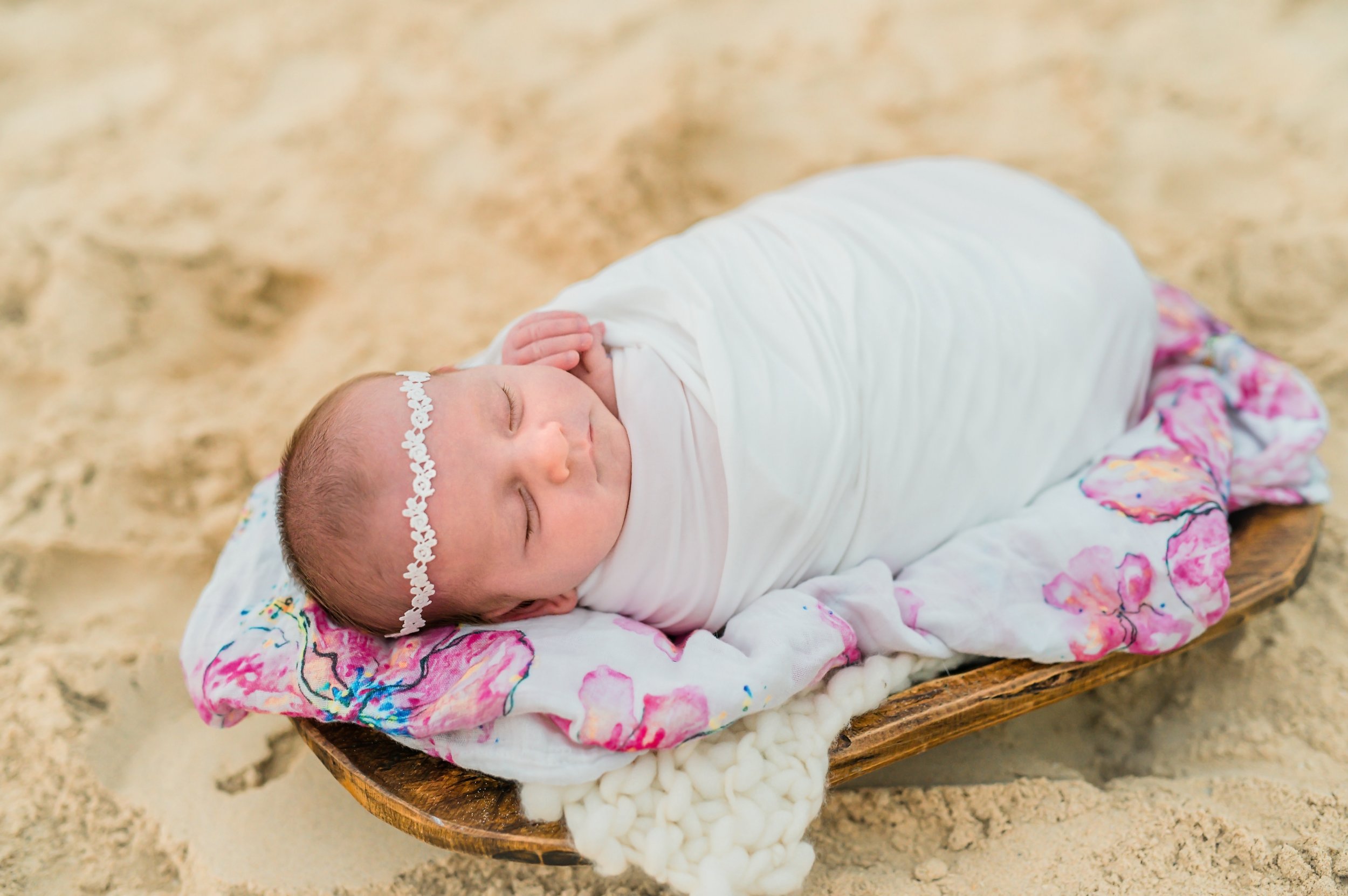 Lanikai-Newborn-Photographer-Following-Seas-Photography-8192 copy.jpg