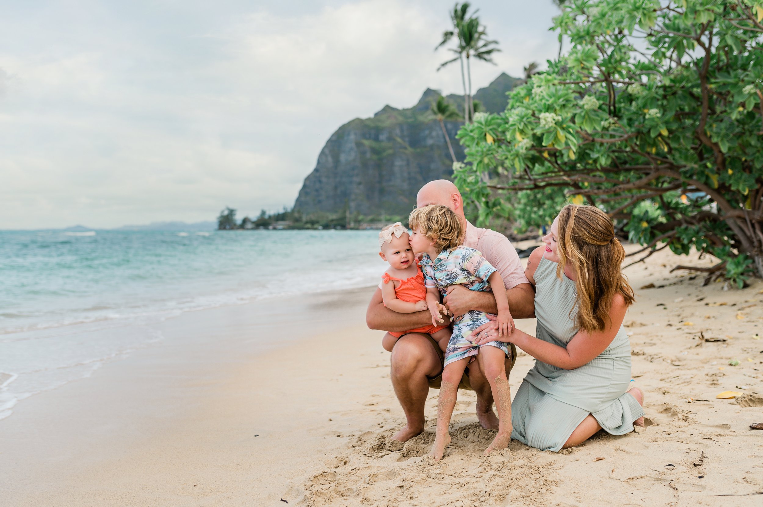 Honolulu-Family-Photographer-Following-Seas-Photography-FSP_6423 copy.jpg