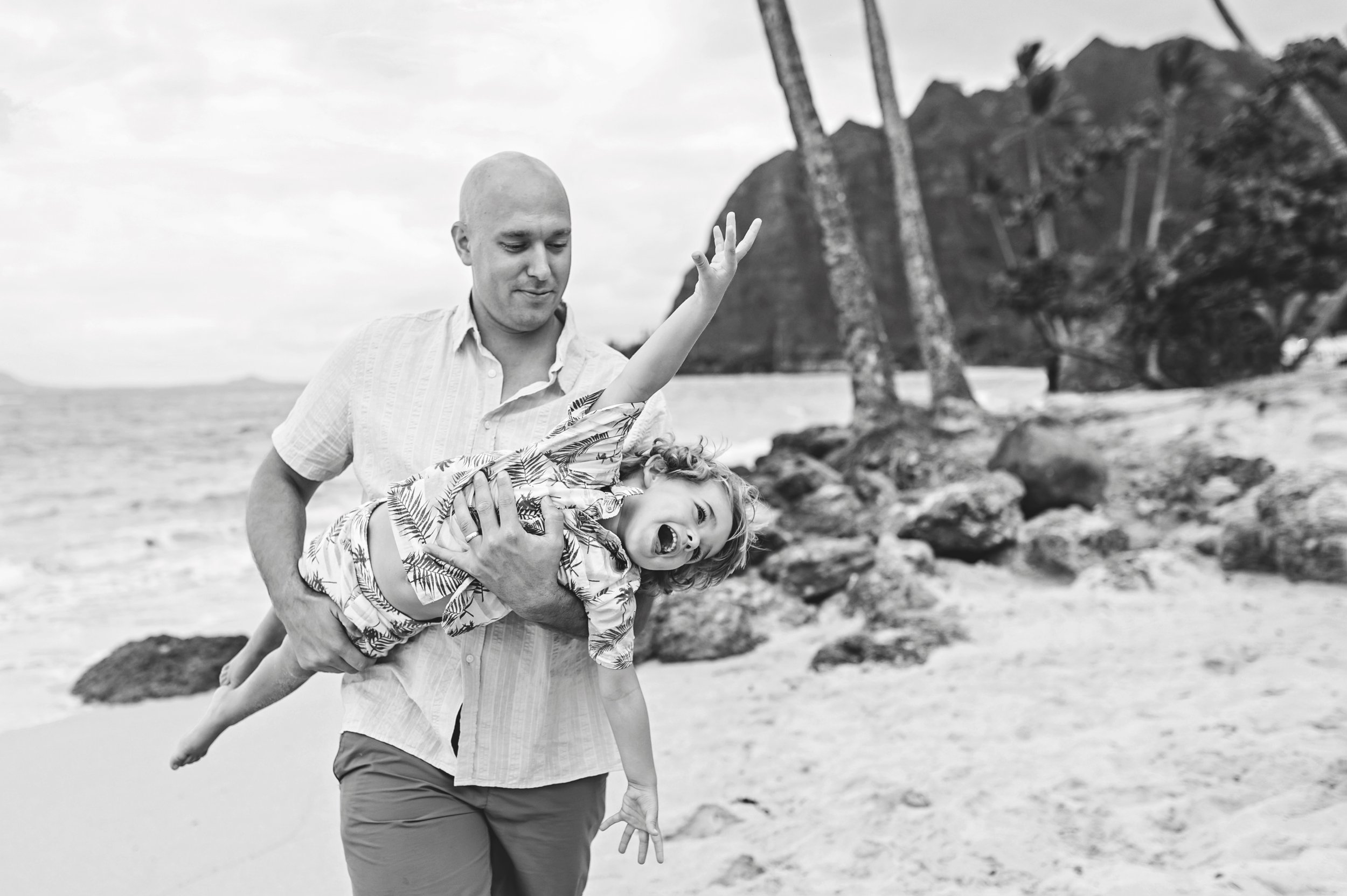 Honolulu-Family-Photographer-Following-Seas-Photography-FSP_6441BW copy.jpg