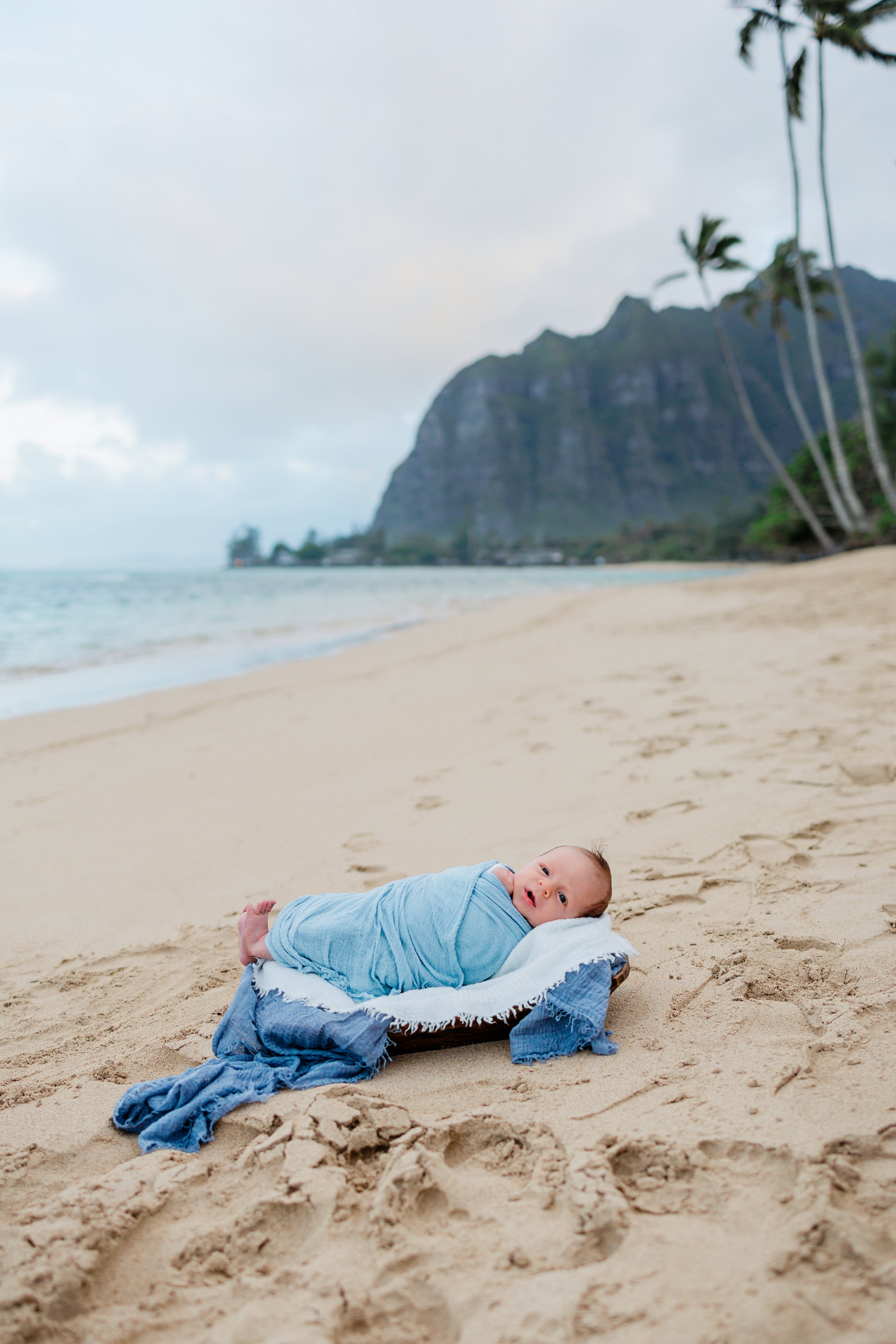 Oahu-Newborn-Photographer-Following-Seas-Photography-0134 copy.jpg