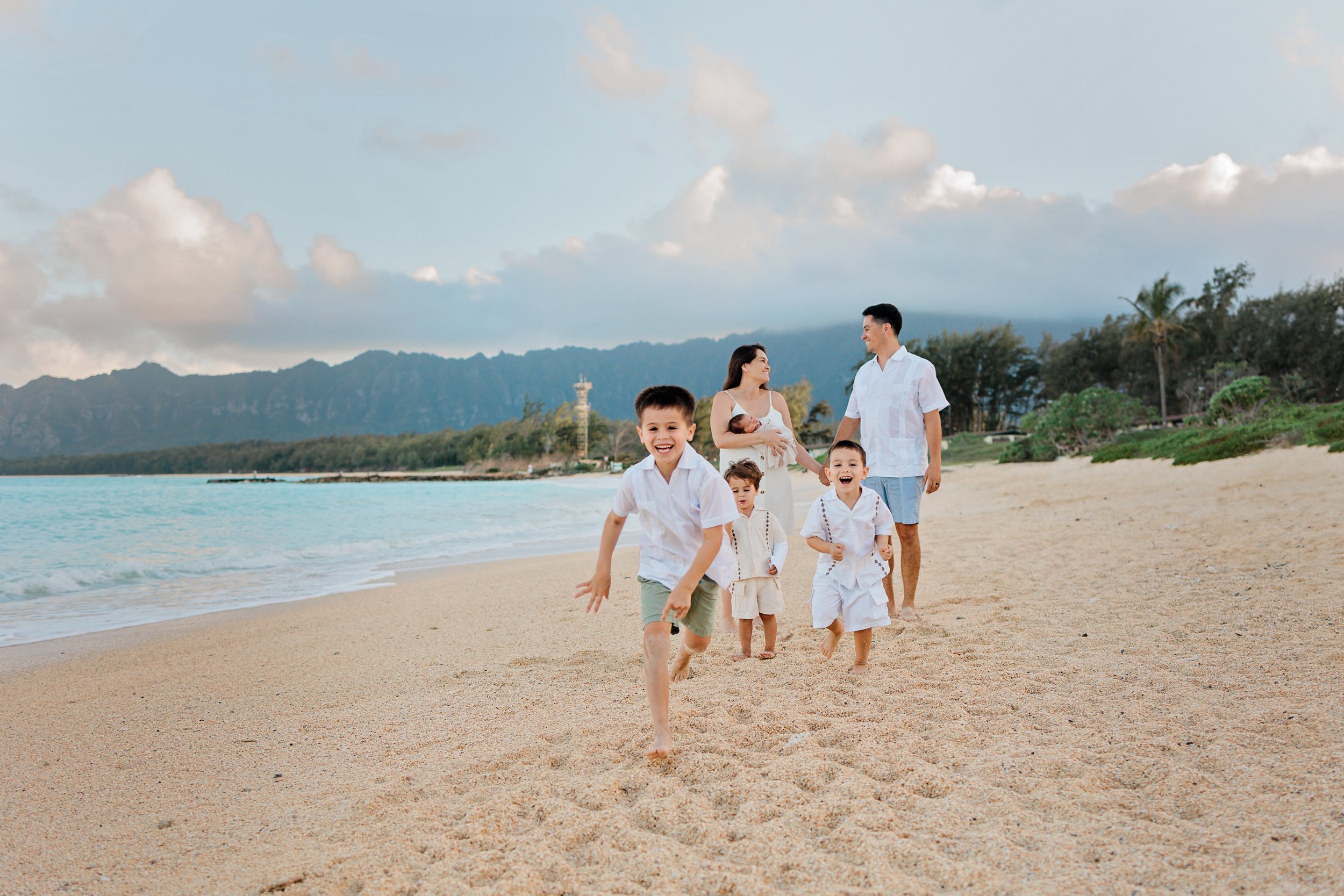 Kailua-Newborn-Photographer-Following-Seas-Photography-6539 copy.jpg