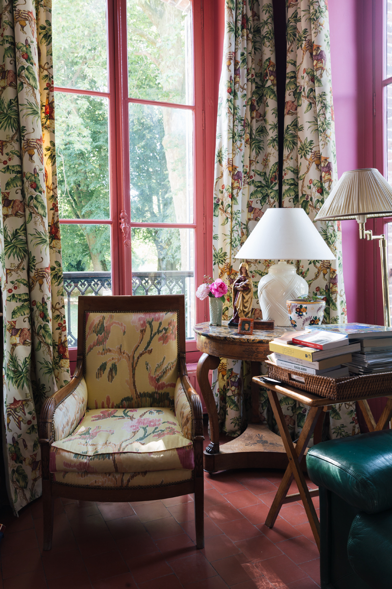 The petit salon
