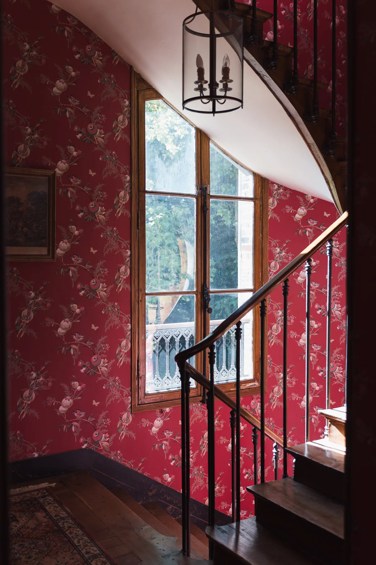 Let's go upstairs again to the third floor.