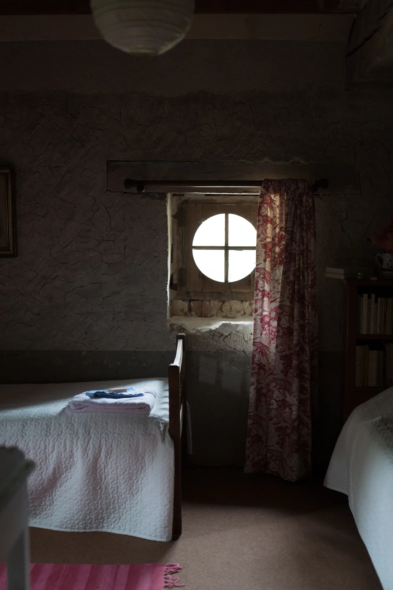 An upstairs bedroom. Photo by Flore Addison @the.flo.show