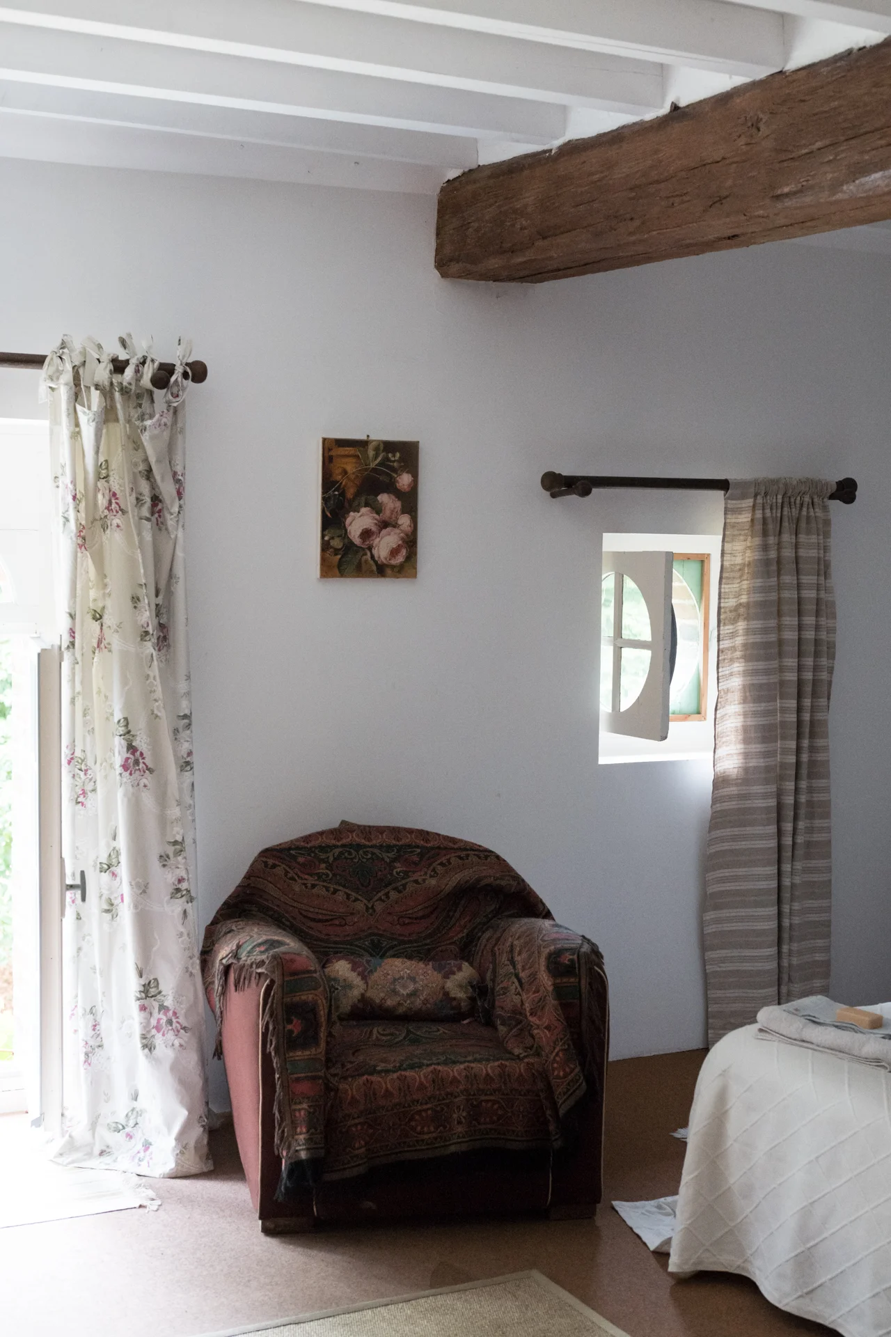 Upstairs. Photo by Flore Addison @the.flo.show