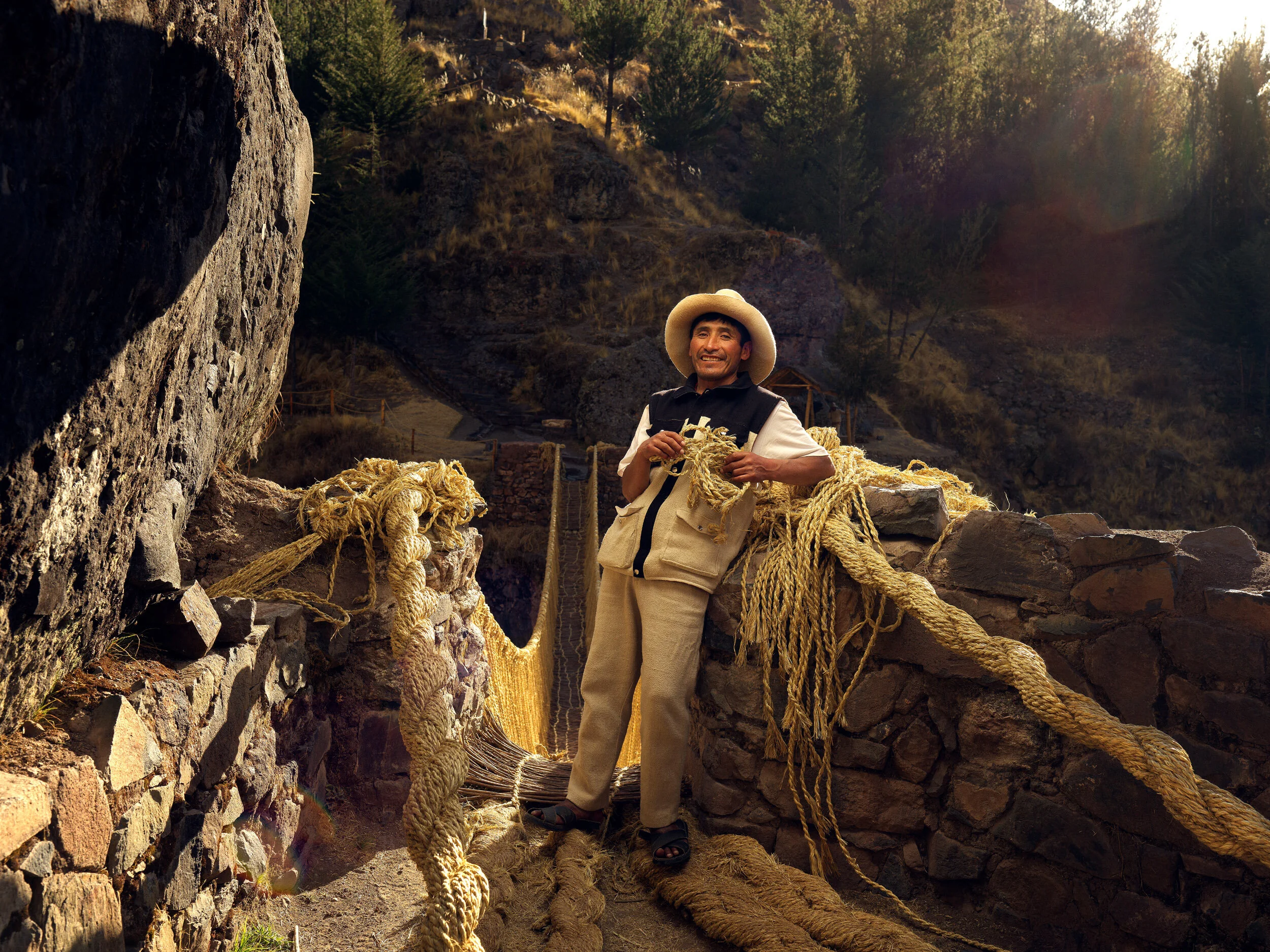 Q’eswachaka worker